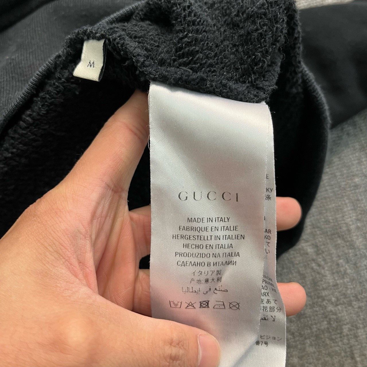 Gucci Gucci Black and red big logo sweatshirt 2501-Nextarrow Size US M / EU 48-50 / 2 - 5 Thumbnail