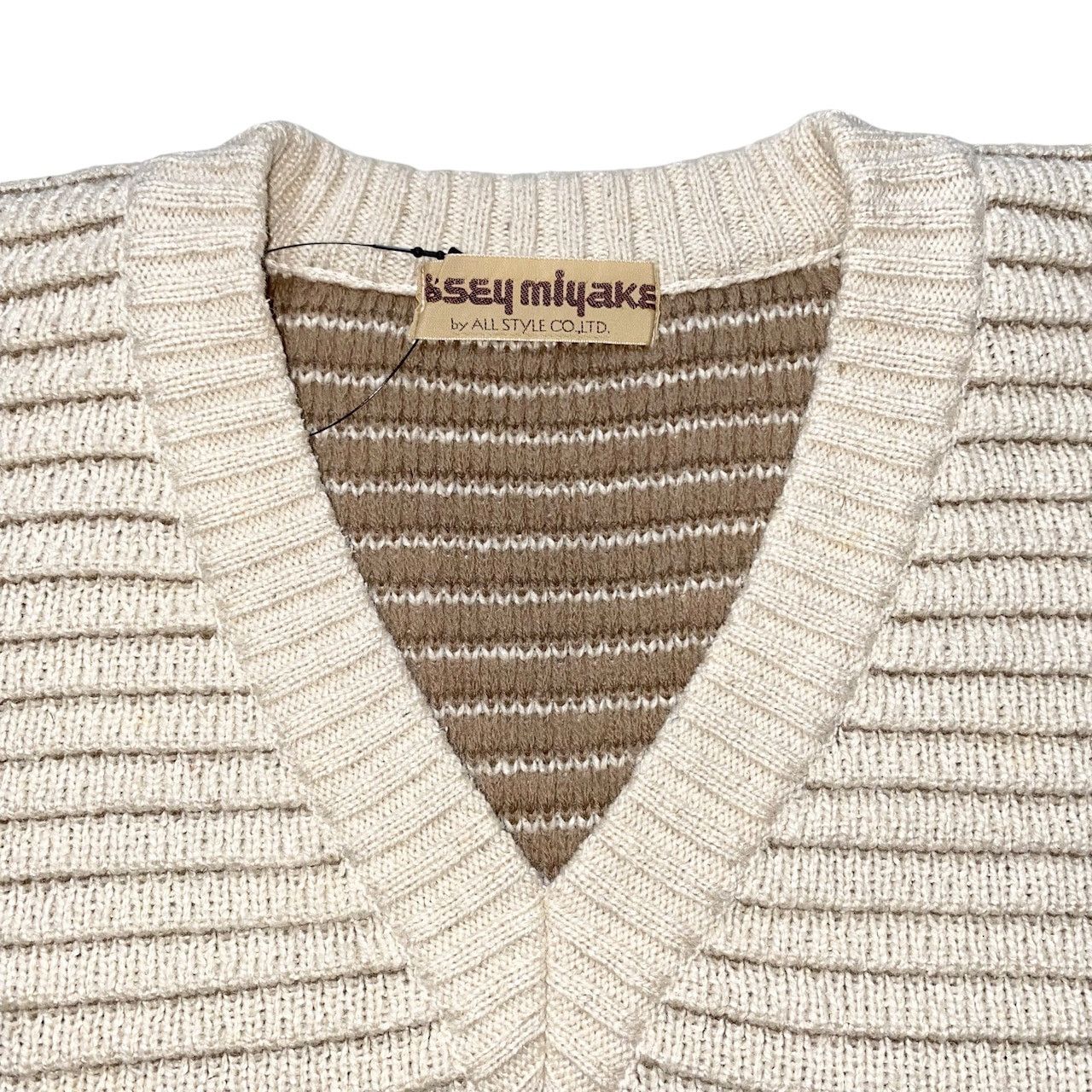 Issey Miyake ISSEY MIYAKE 1970s V-neck sweater Size US M / EU 48-50 / 2 - 3 Thumbnail