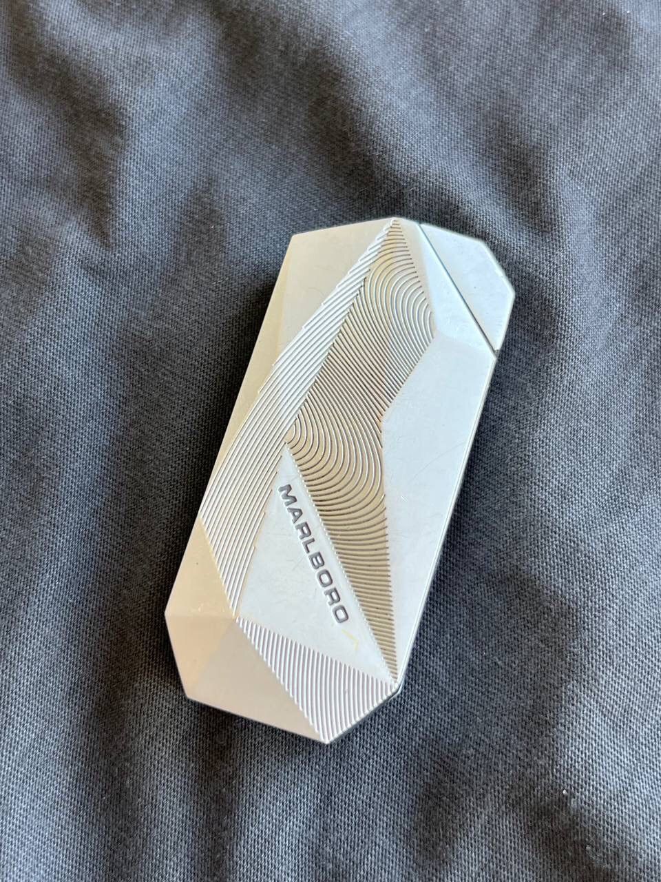 Marlboro Y2K ELEGANCE MARLBORO GEOMETRIC METAL PUNK ROCK LIGHTER Size ONE SIZE - 7 Thumbnail
