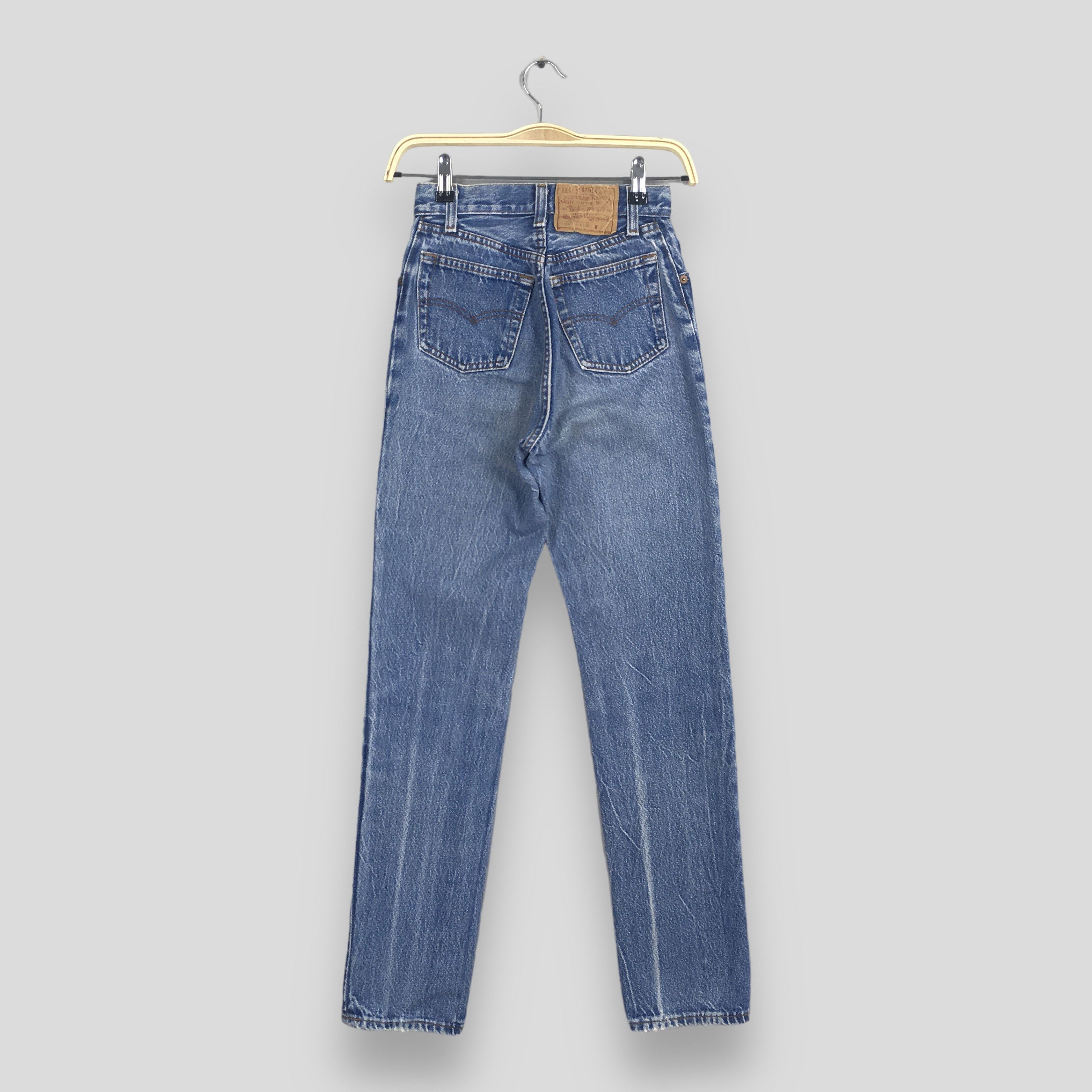 Levi's Size 22x31.5 Vintage 80s Levi's 501 Faded Blue Jeans S737 Size 22" - 10 Thumbnail