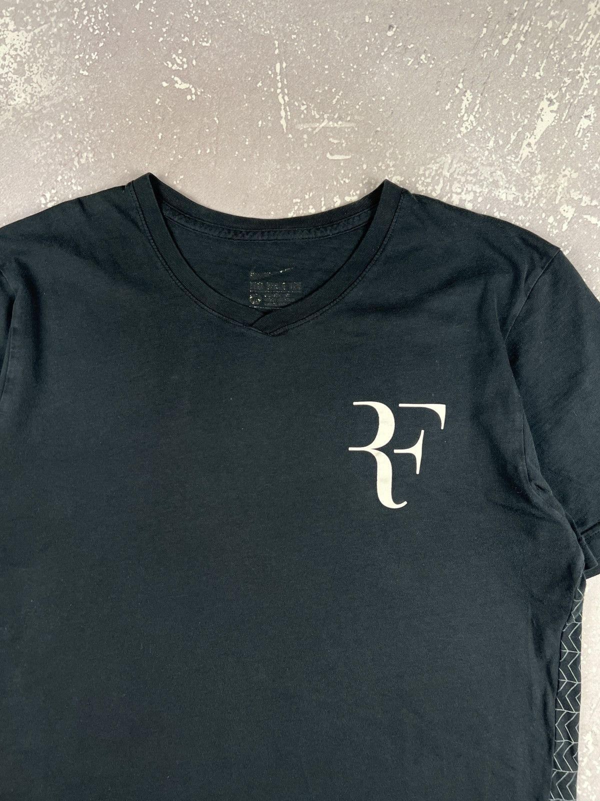 Nike Vintage Nike RF Roger Federer Tennis T Shirt Mens M Black Size US M / EU 48-50 / 2 - 3 Thumbnail