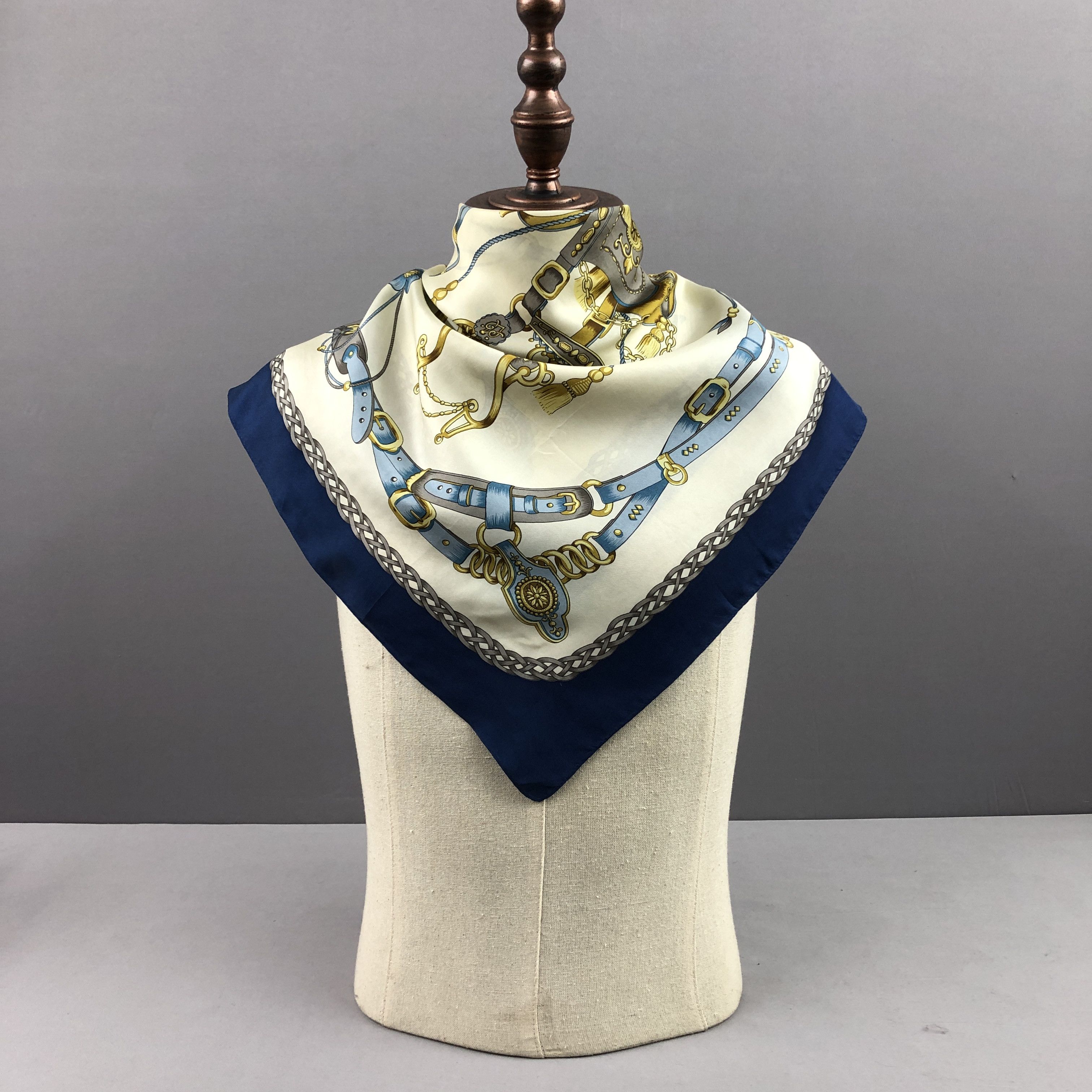 Japanese Brand Vintage SILK Scarf Twill Stole Wraps Scarves - GF60009 Size ONE SIZE - 2 Thumbnail