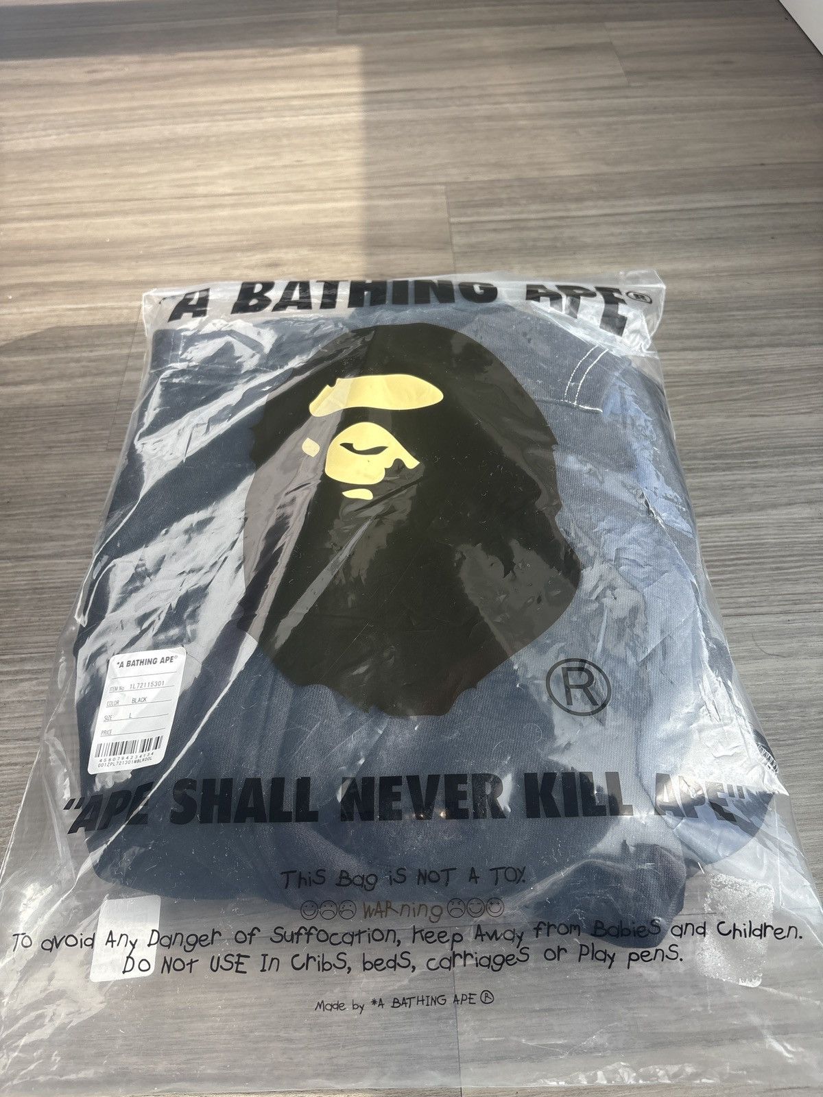Bape Black Shark Bape hoodie Size US L / EU 52-54 / 3 - 6 Thumbnail