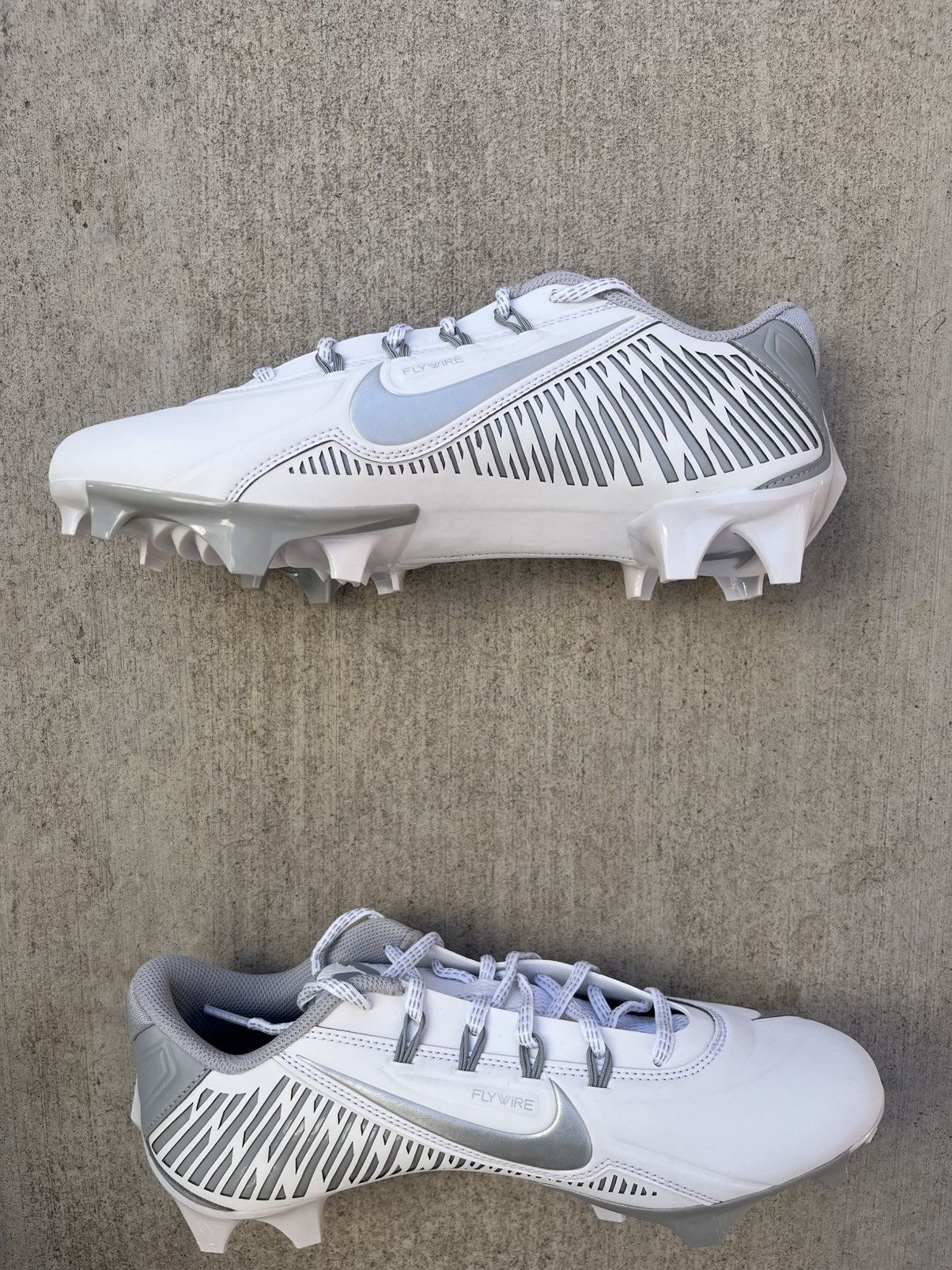 Nike Nike Vapor Edge 360 VC Football Cleats (DO6294-100) Men’s 8 Size US 8 / EU 41 - 4 Thumbnail