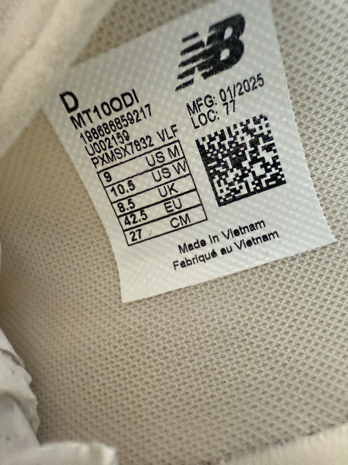 New Balance 2025 New Balance MT10 District Vision Cloud Dancer Size US 9 / EU 42 - 11 Thumbnail