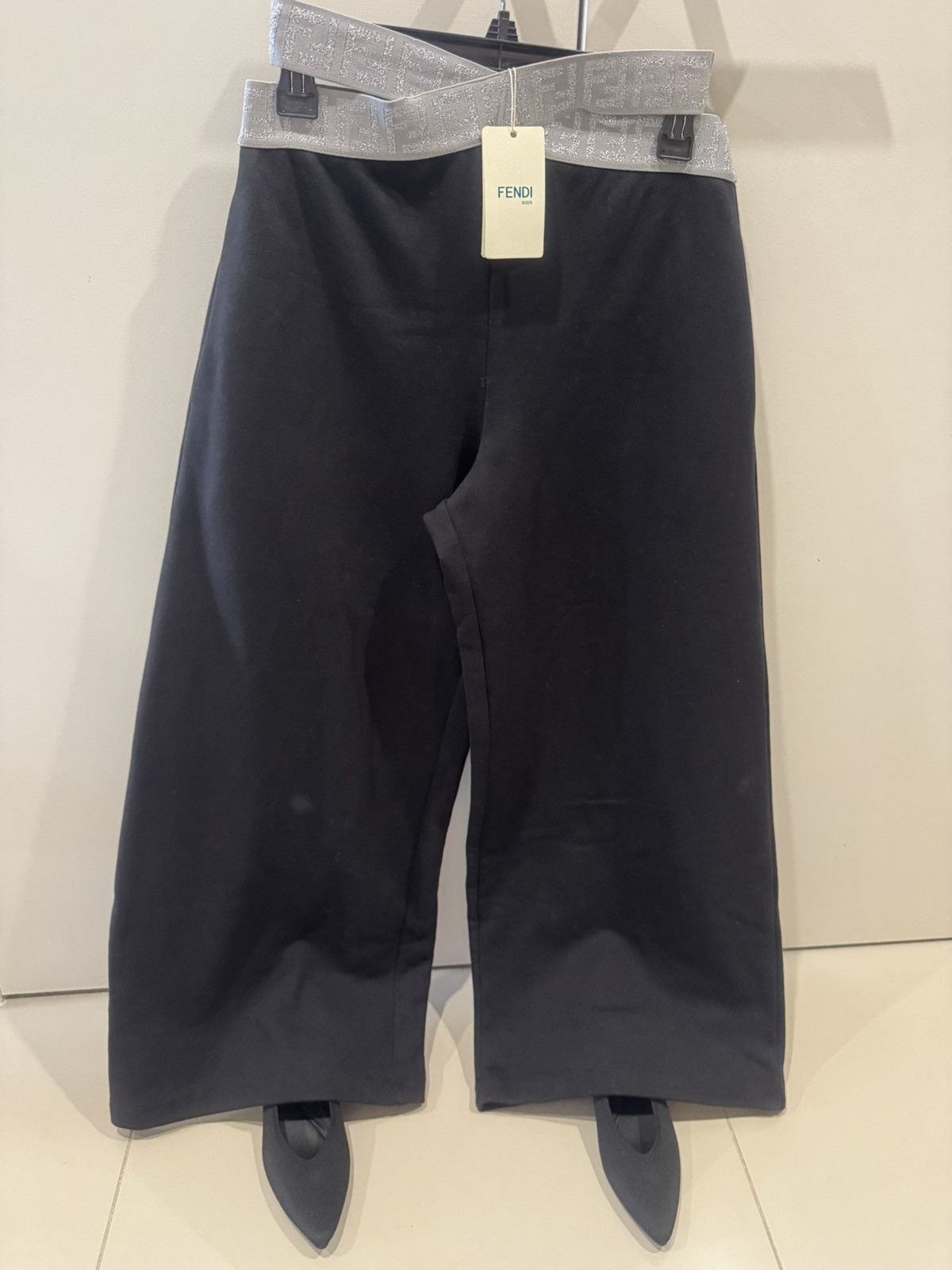 Fendi Fendi Black and Grey Logo Trouser Size Kids 12+ Size 26" / US 2 / IT 38 - 6 Thumbnail