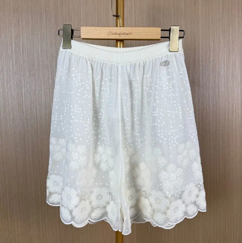 Chanel Chanel White Cotton Midi Skirt 0089 Size 36" / US 14 / IT 50 - 1 Thumbnail