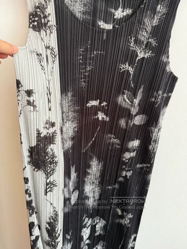 Issey Miyake Issey Miyake Black-White Compendium of Materia Medica Prin Size XL / US 12-14 / IT 48-50 - 5 Thumbnail