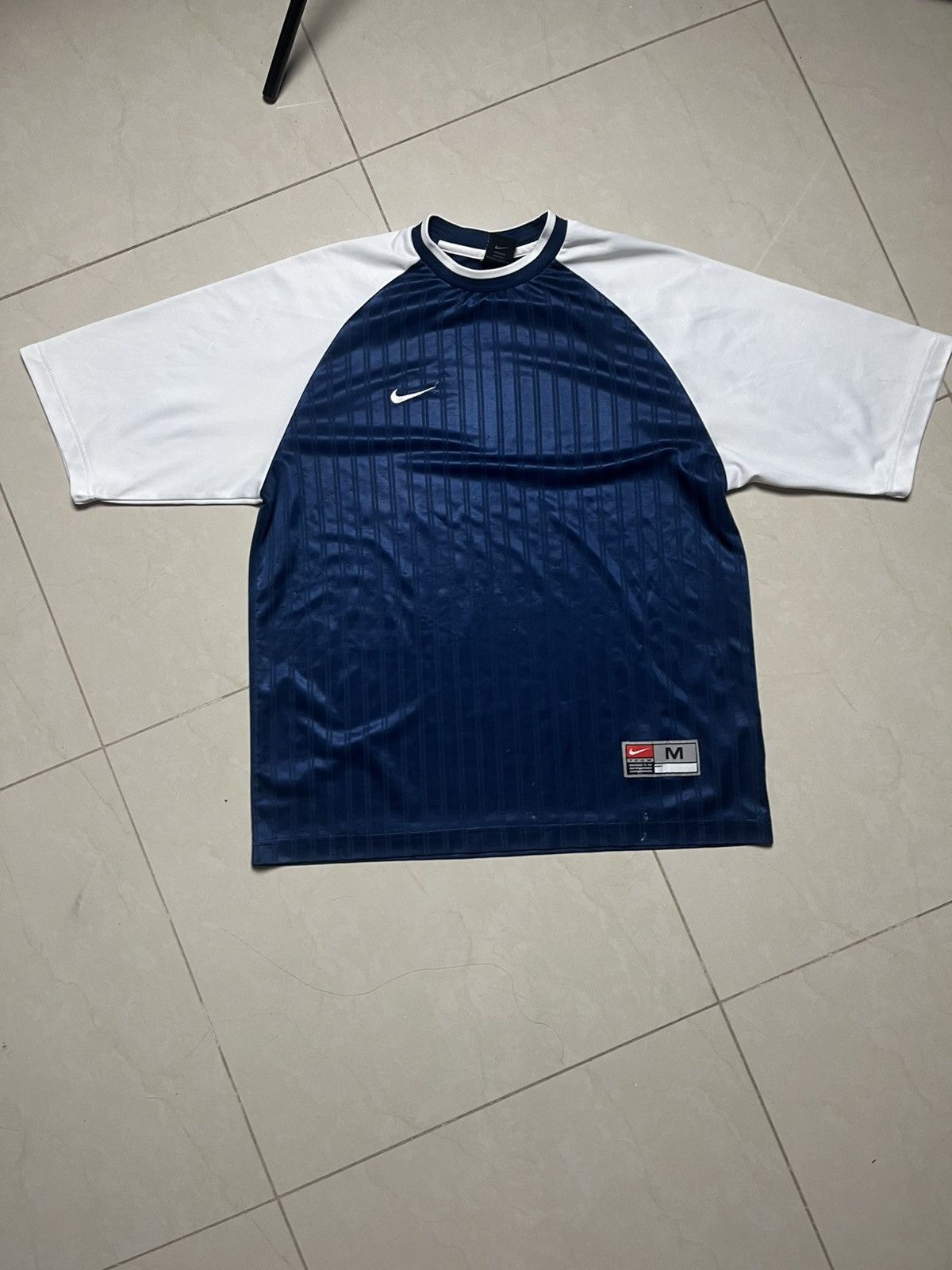 Other Nike vintage sport y2k baggy tee Size US M / EU 48-50 / 2 - 1 Thumbnail