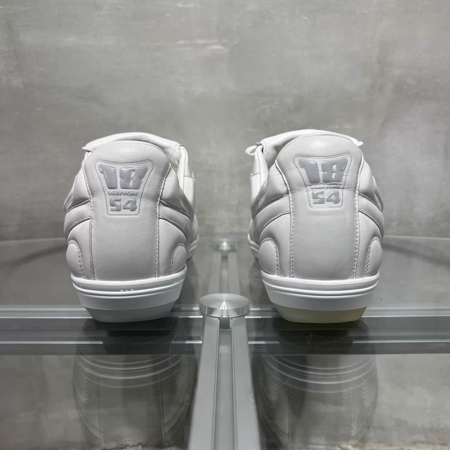 Louis Vuitton Louis Vuitton Footprint white soccer cleats UK8/42 Size US 9 / EU 42 - 6 Thumbnail
