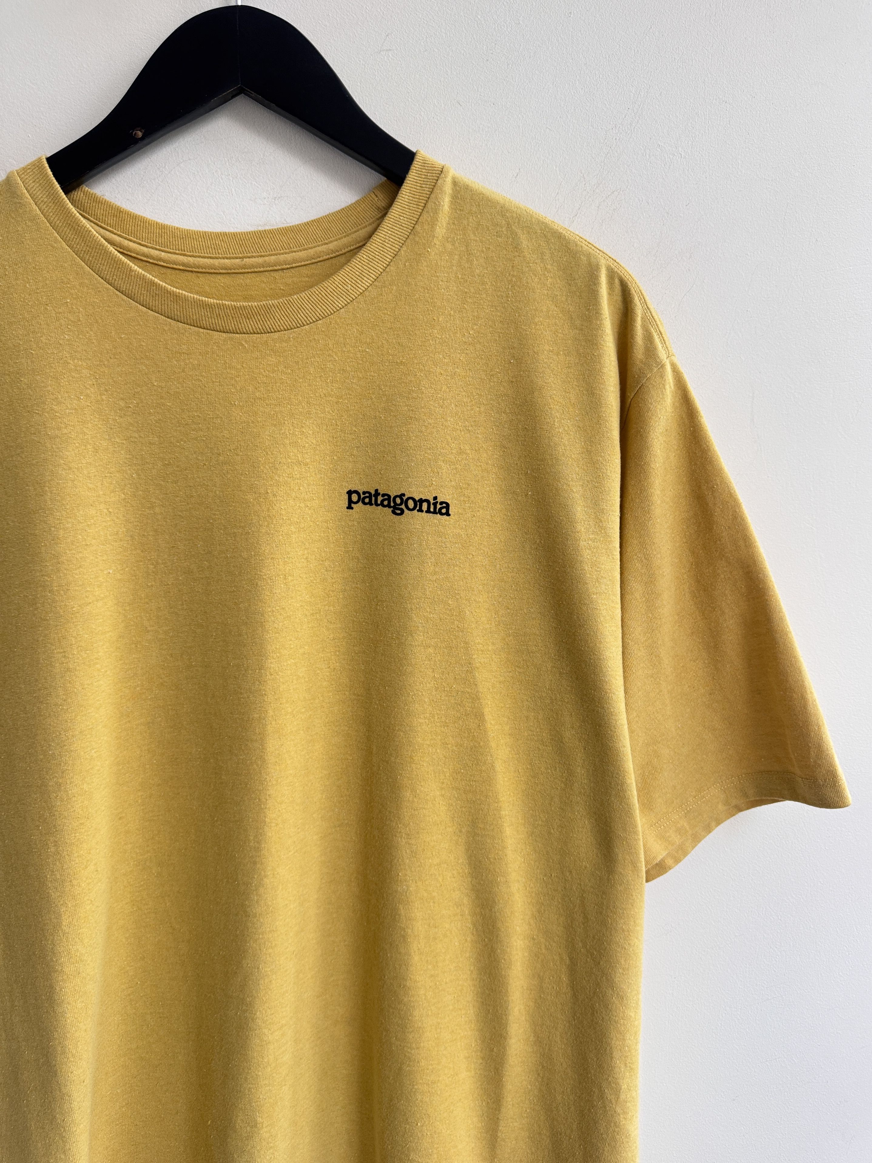 Patagonia Patagonia Logo T-Shirt Size US L / EU 52-54 / 3 - 5 Thumbnail