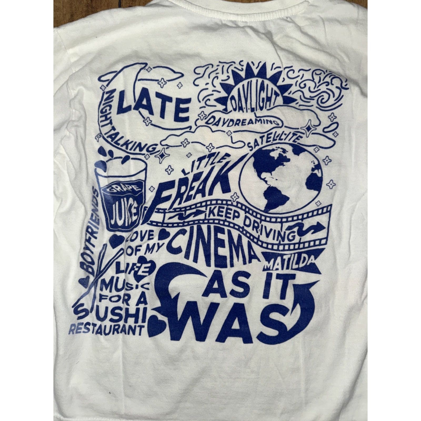 Vintage Harry Styles Love In Tour Long Sleeve T-Shirt White Large Mens Crew Neck Cotton Regular Unbranded Size US L / EU 52-54 / 3 - 6 Thumbnail