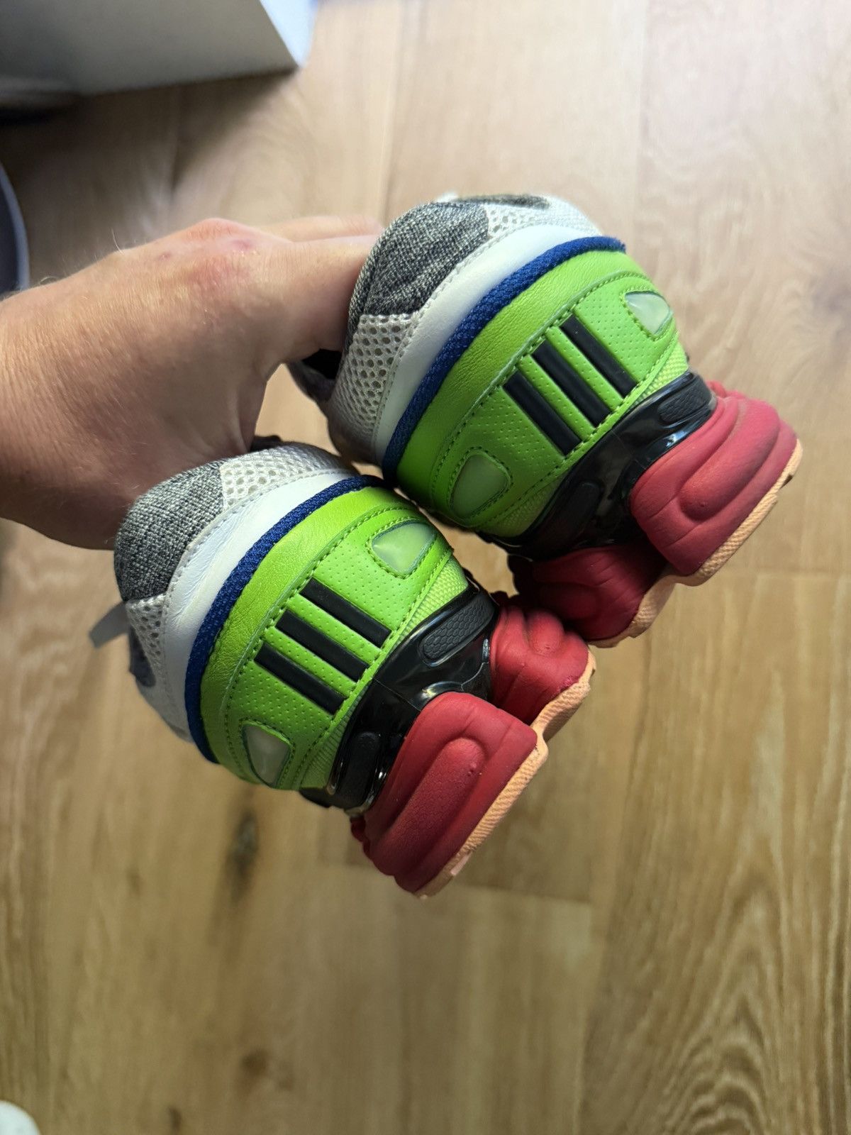Adidas × Raf Simons Adidas Raf Simons Ozweego Size US 8 / EU 41 - 5 Thumbnail