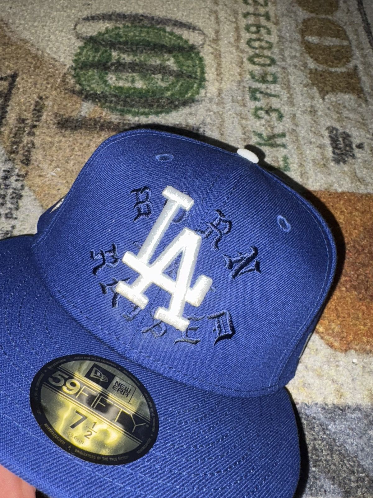 Born X Raised × MLB × New Era Born x Raised Dodgers 2025 World Series 7 1/2 Fitted Size ONE SIZE - 2 Thumbnail