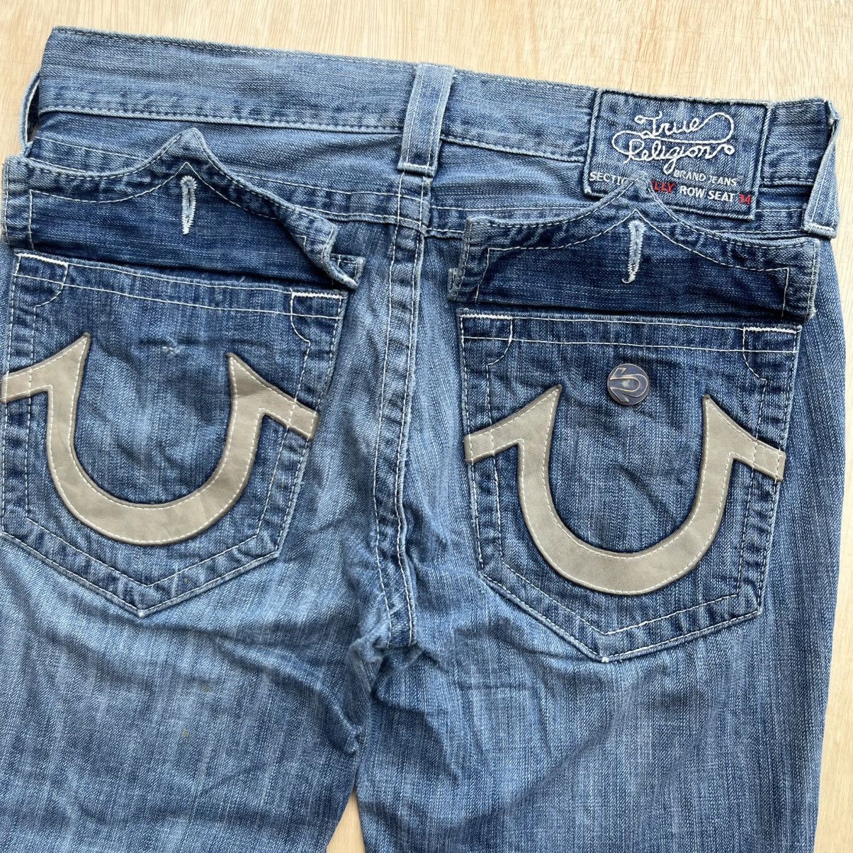 True Religion TRUE RELIGION VINTAGE DISTRESSED FLARED DENIM Size US 32 / EU 48 - 2 Thumbnail