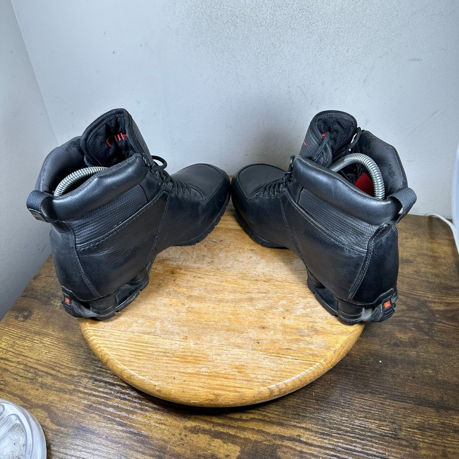 Nike Nike Shox Neo Mens Black Leather Boots Size 7 308659-016 Size US 7 / EU 40 - 10 Thumbnail