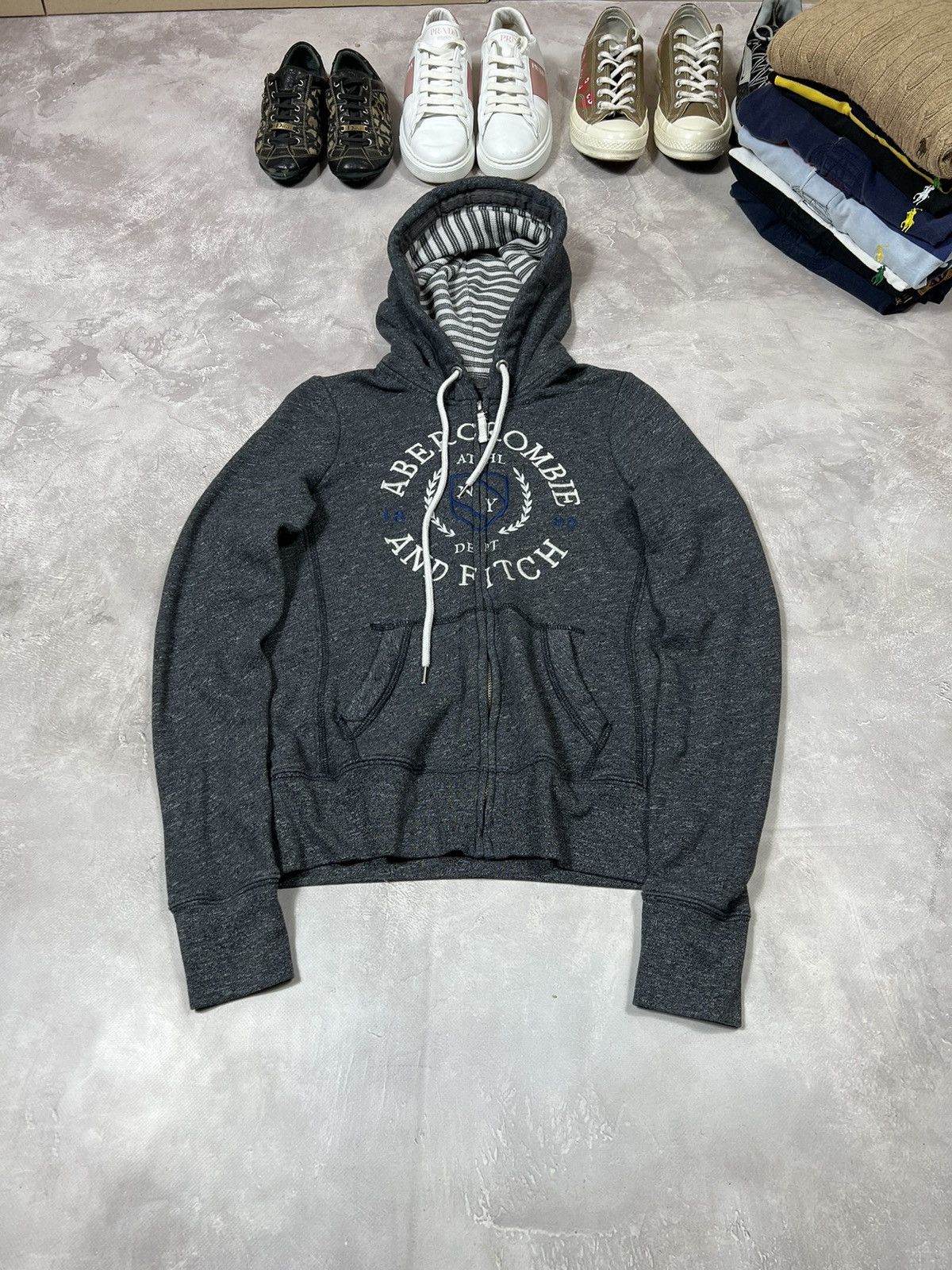 Abercrombie & Fitch Vintage Abercrombie Fitch Zip Hoodie Size S / US 4 / IT 40 - 2 Thumbnail