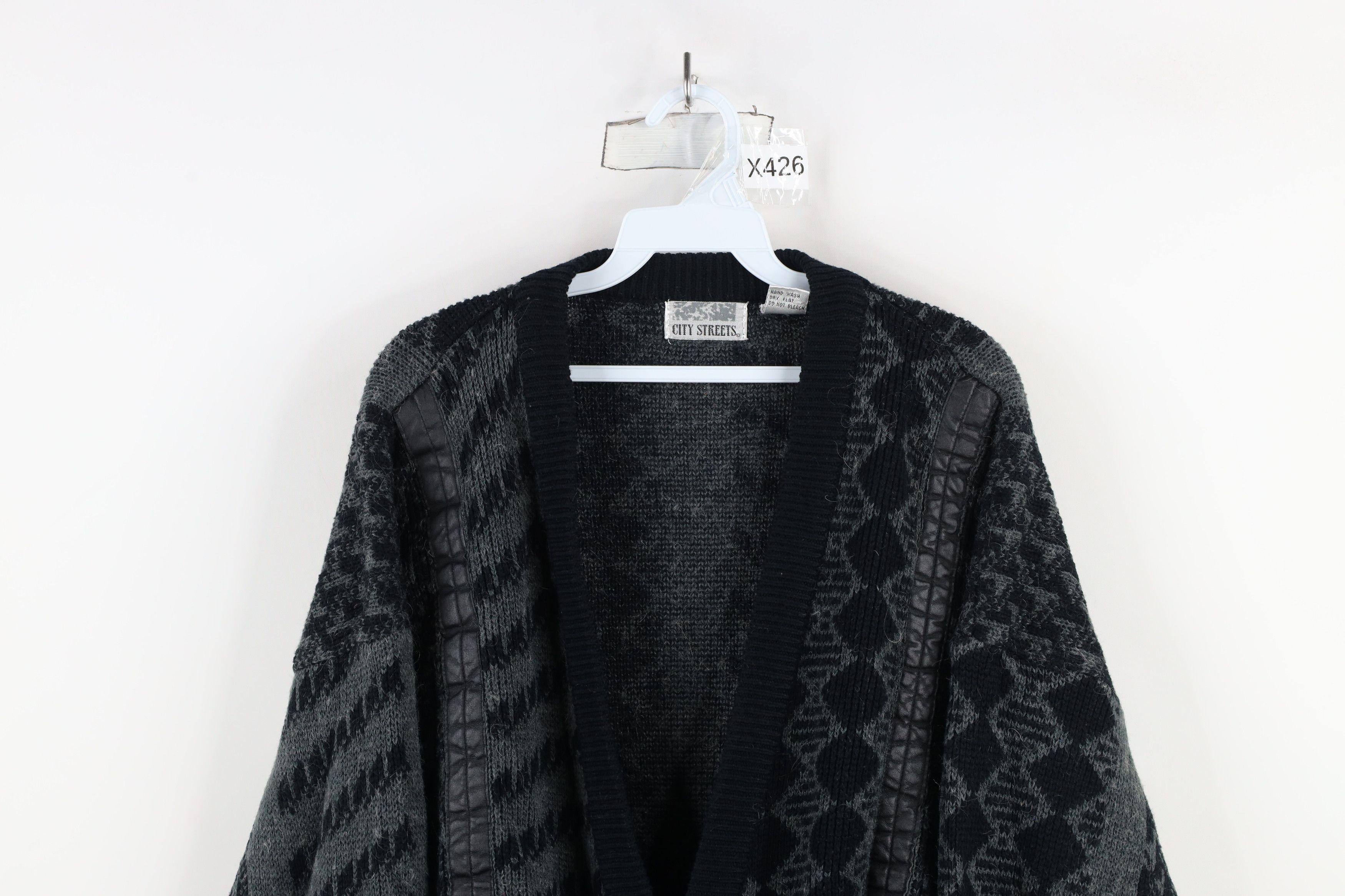 Vintage Vintage 90s Streetwear Trim Boxy Fit Cardigan Sweater Size US XL / EU 56 / 4 - 2 Thumbnail