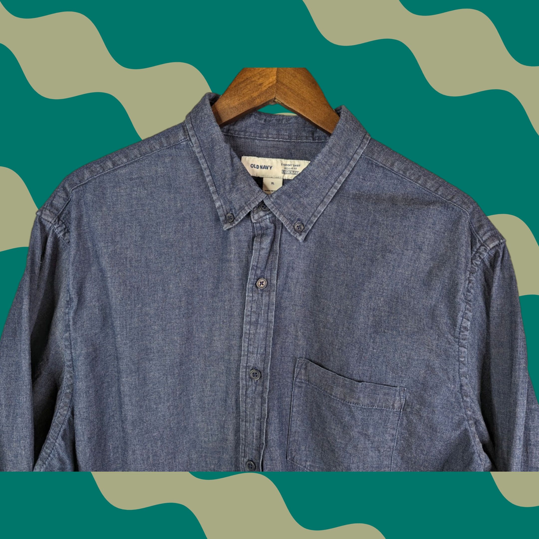 Old Navy Old Navy Everyday Shirt Chambray Men’s XL Long Sleeve Button-Up with Pocket, Dark Wash Size US XL / EU 56 / 4 - 1 Thumbnail