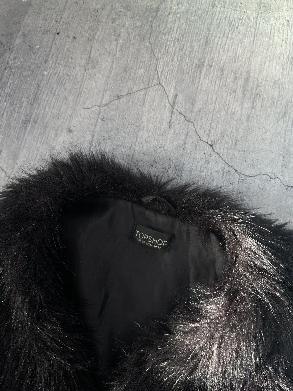 Japanese Brand × Vintage Vintage Y2K Faux Fur vest Japanese streetwear style size XL Size XL / US 12-14 / IT 48-50 - 6 Thumbnail