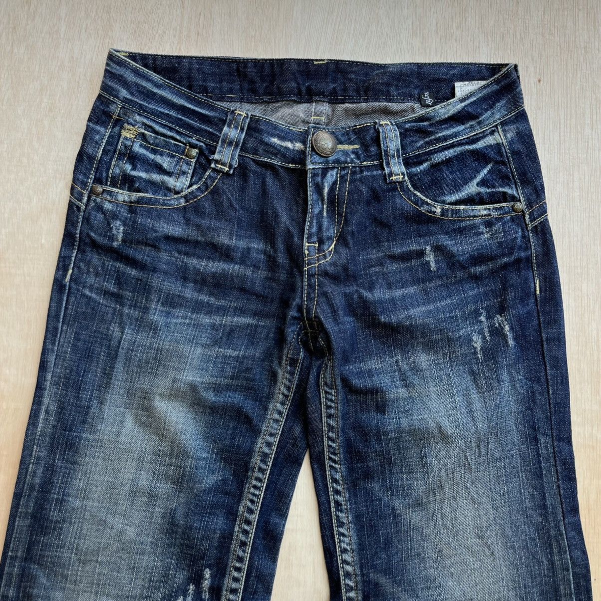 Vintage BENEFIT DISTRESSED DENIM FLARED JEANS LIKE IF SEDITIONARIES Size US 30 / EU 46 - 2 Thumbnail