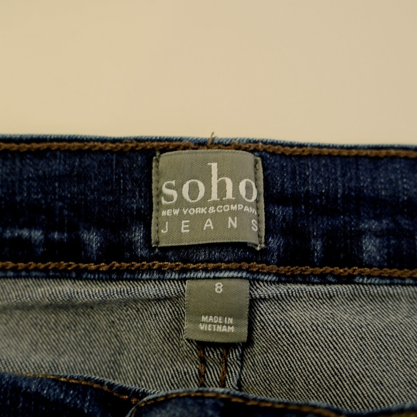 Designer Soho Jeans Denim Cut Off Shorts Whiskering Size 8 Cotton Pol Size US 31 - 4 Thumbnail