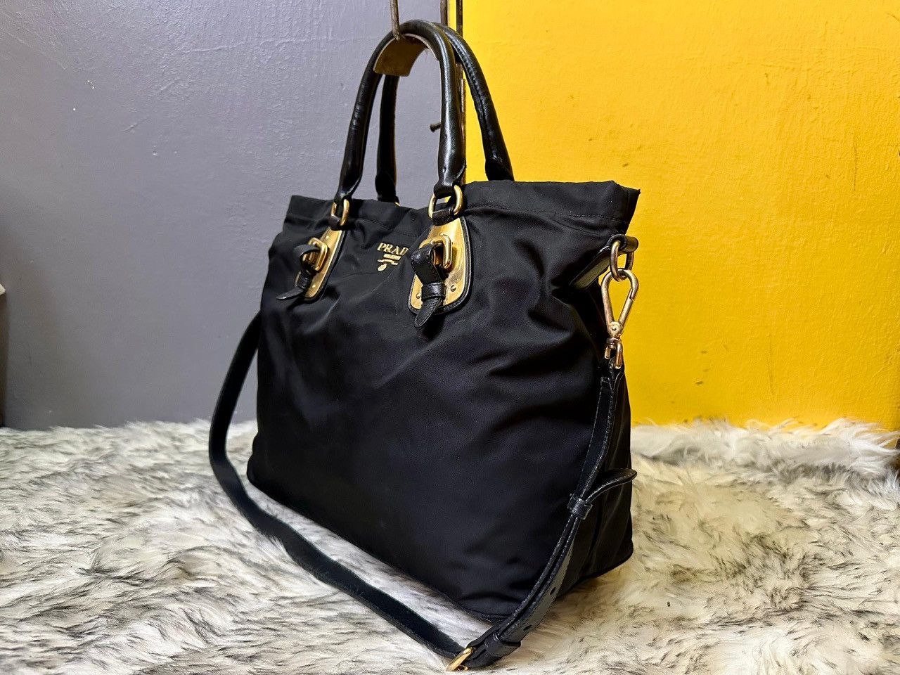 Prada Authentic Prada Tessuto Soft Calf Leather Shopping Tote Bag Size ONE SIZE - 2 Thumbnail