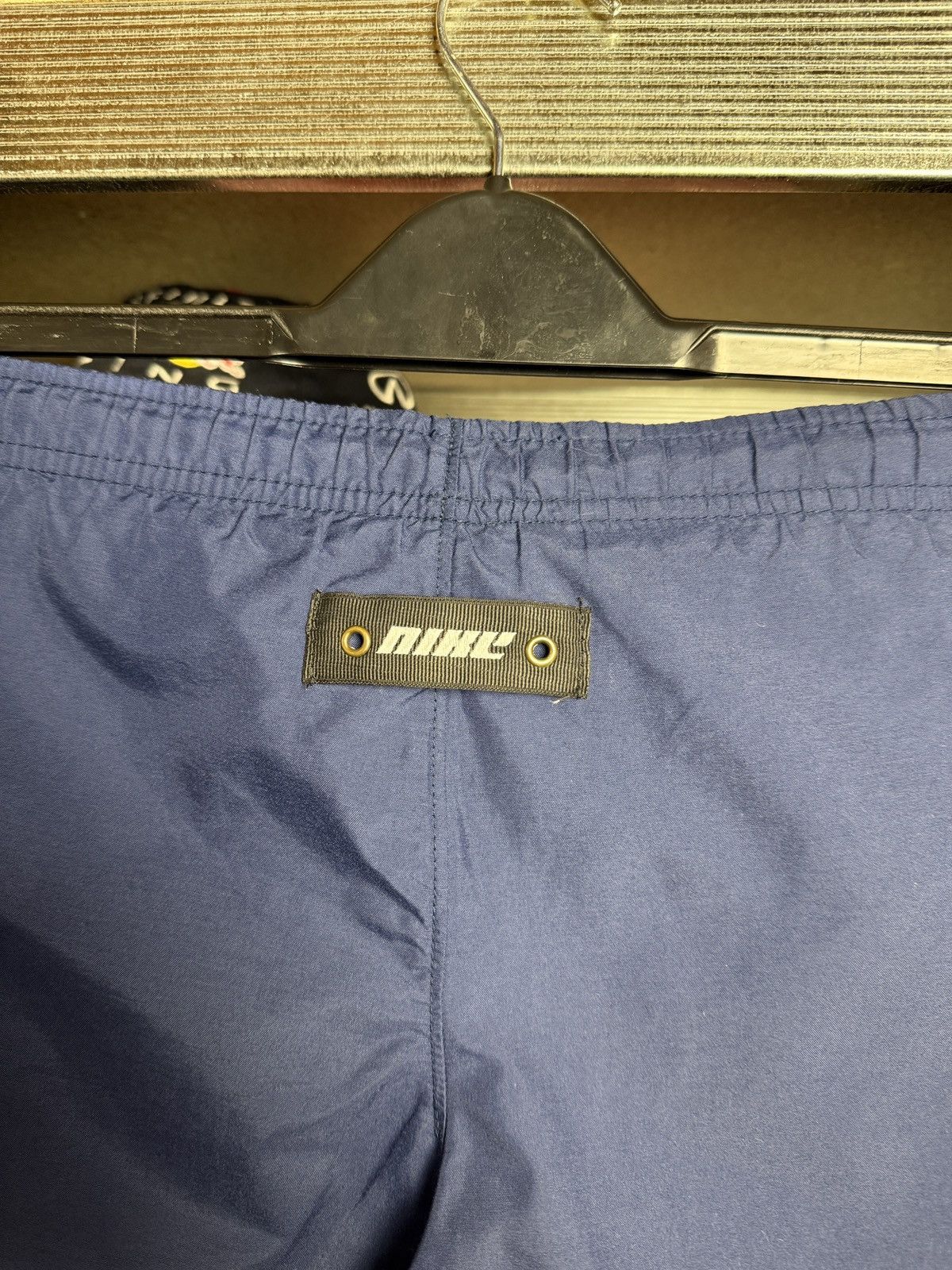 Other Nike Vintage Nylon Big Swoosh Shorts Size US 34 / EU 50 - 4 Thumbnail