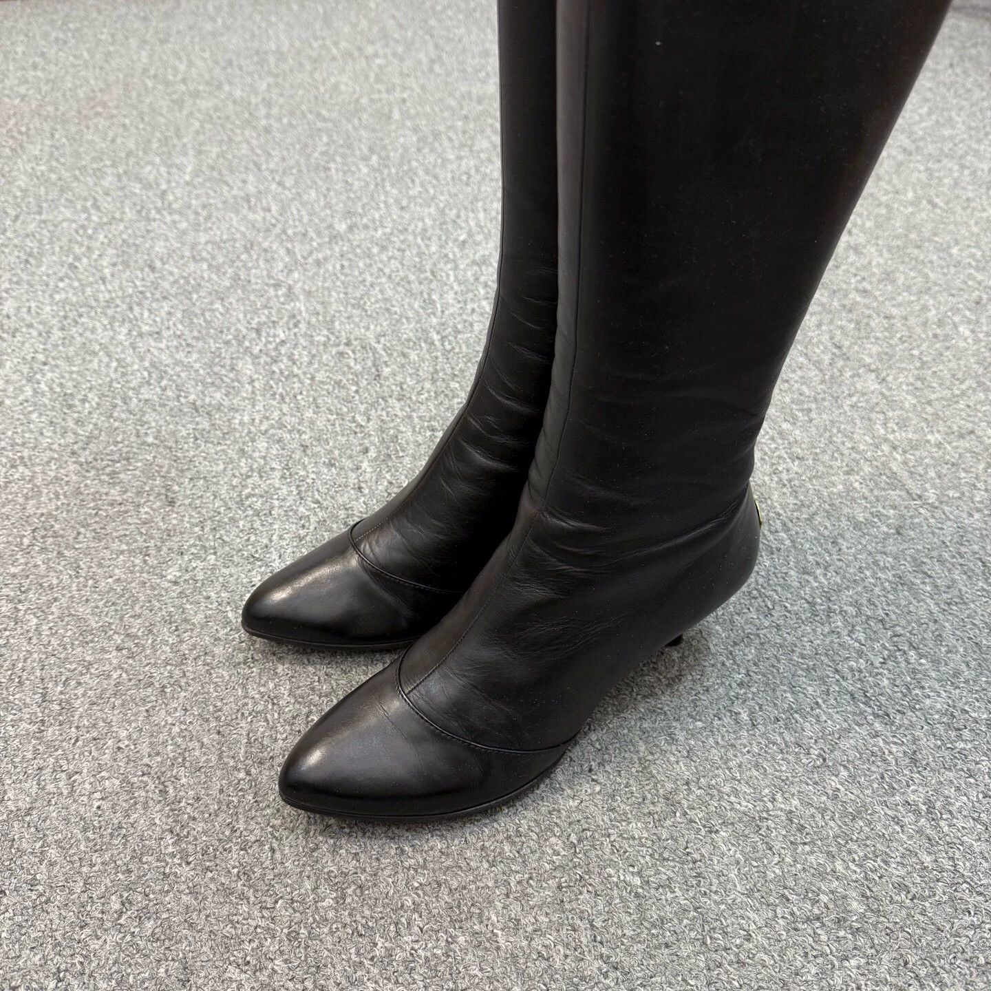 Bally Bally Knee-high Leather Boots Black 36 EU Mint Size US 5 / IT 35 - 2 Thumbnail