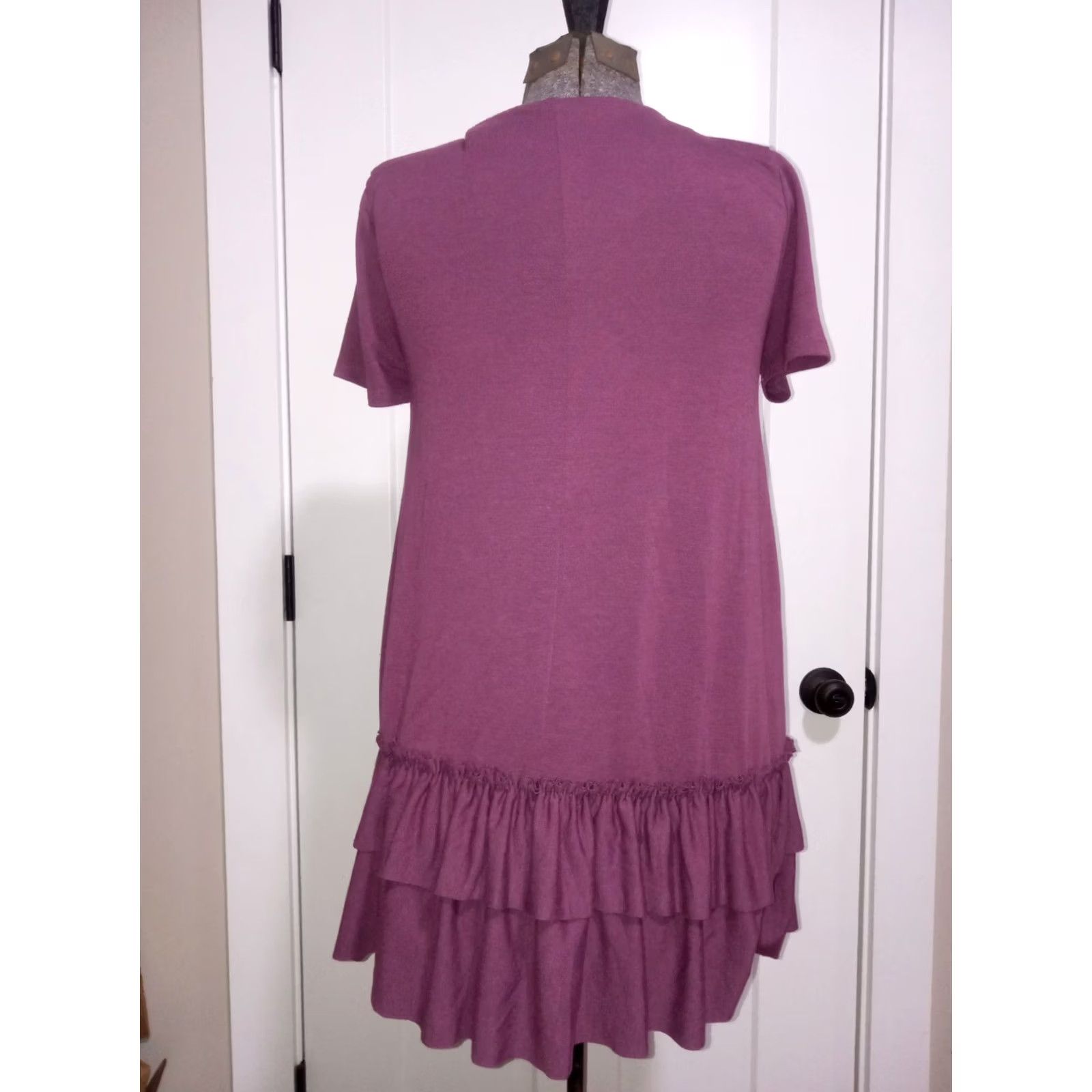 Vintage Zenana Premium Womens Tunic Style Pull Over Blouse Purple MED Short Sleeve Crew Neck Casual Sleeve Size M / US 6-8 / IT 42-44 - 4 Thumbnail