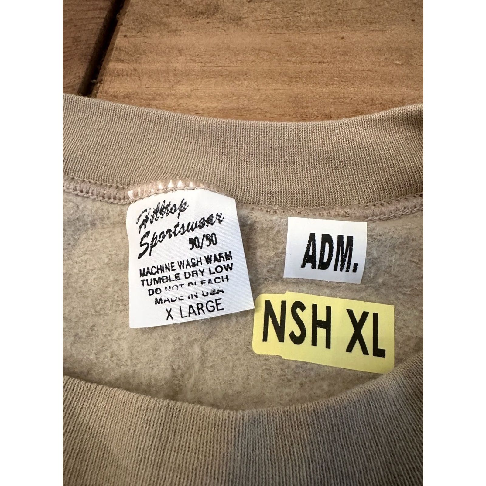 Vintage VINTAGE Hilltop Sportswear Crewneck Sweater Mens XL 50/50 Beige Stain Blank Plain Sweatshirt Pullover Mens XL Beige Size US XL / EU 56 / 4 - 2 Thumbnail