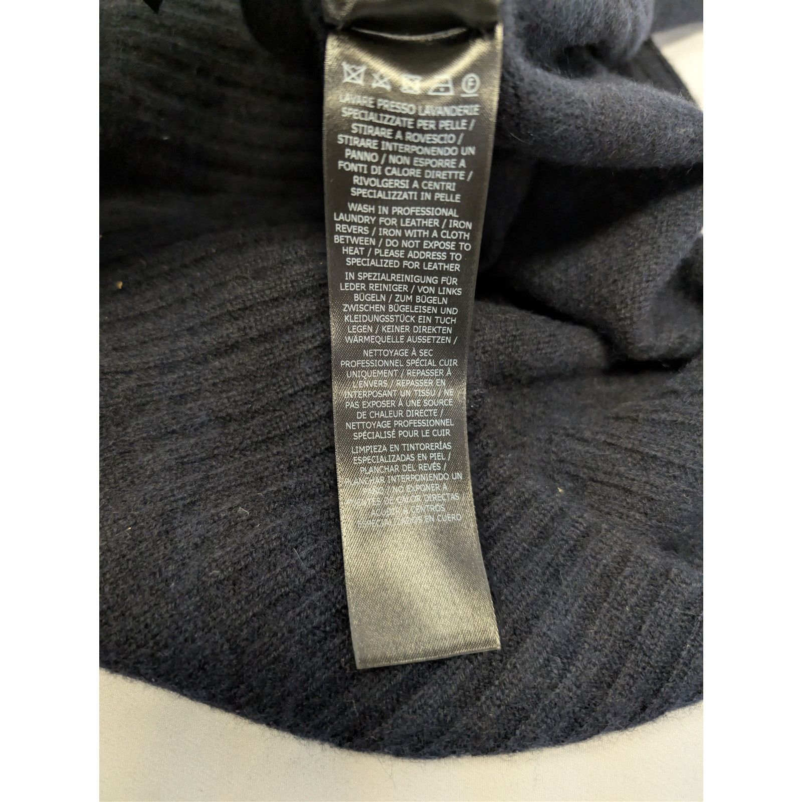 Tom Ford o1rshd1 CC20 Cashmere Hooded Sweatshirt in Black Size US M / EU 48-50 / 2 - 18 Thumbnail
