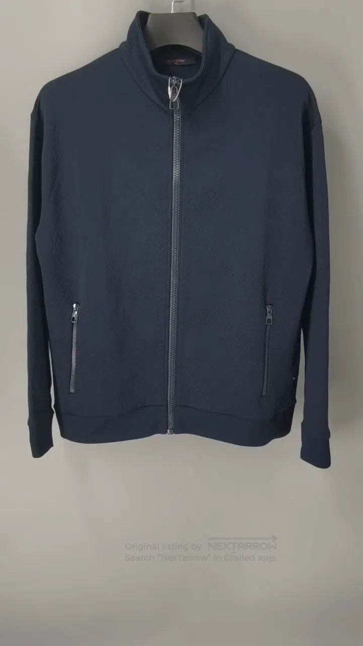 Louis Vuitton Louis Vuitton Dark blue embossed full logo jacket Size US M / EU 48-50 / 2 - 1 Thumbnail