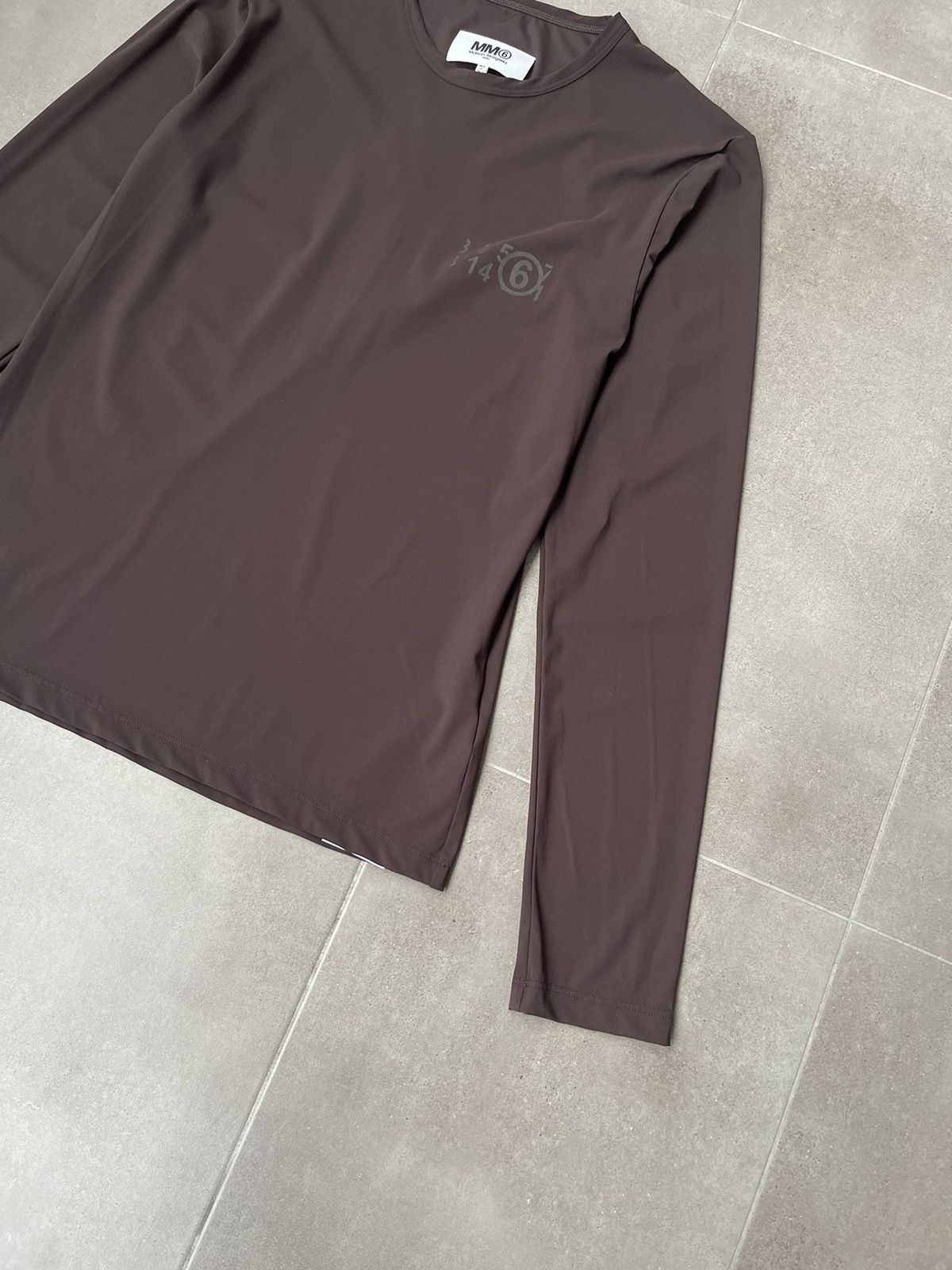 Maison Margiela !DS! SS23 Maison Margiela Printed Logo Chocolate Long Sleeve Size US M / EU 48-50 / 2 - 12 Thumbnail