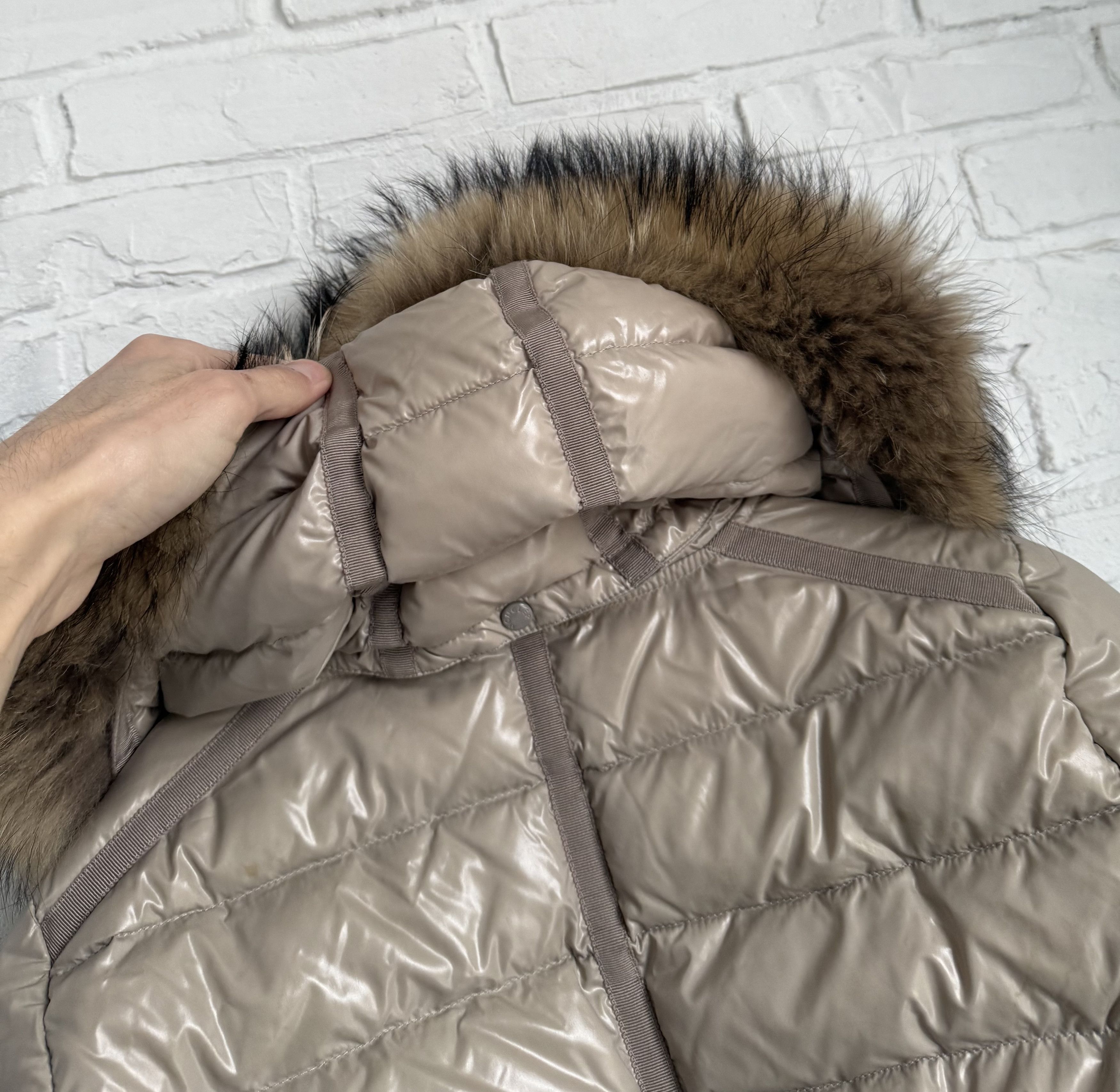 Moncler Moncler Armoise Giubbotto Beige Fur Hood Down Puffer Jacket Size S / US 4 / IT 40 - 17 Thumbnail