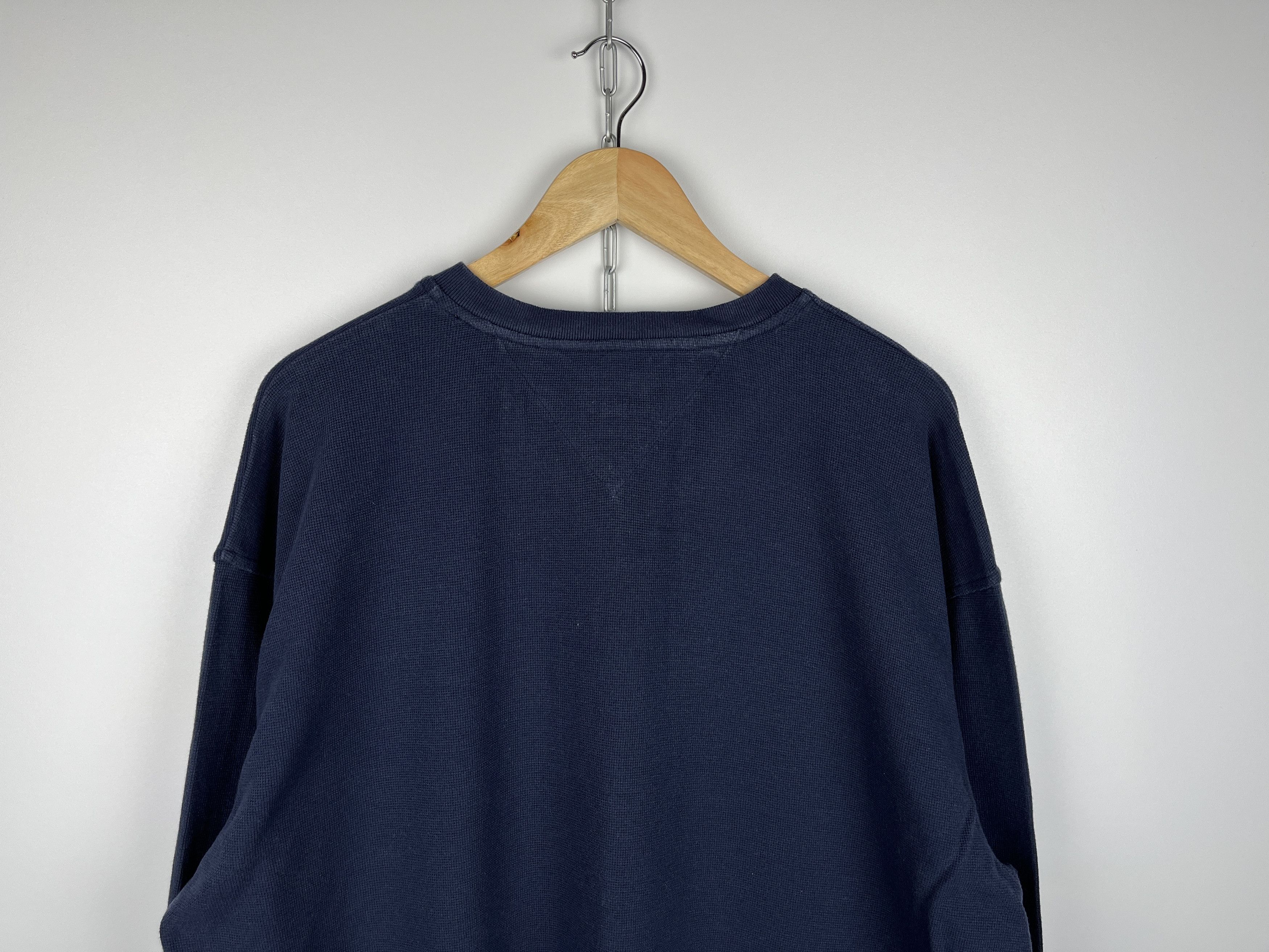 Tommy Hilfiger × Vintage 90's Tommy Hilfiger Vintage Men's V-neck Sweatshirt Relaxed Size US XL / EU 56 / 4 - 11 Thumbnail