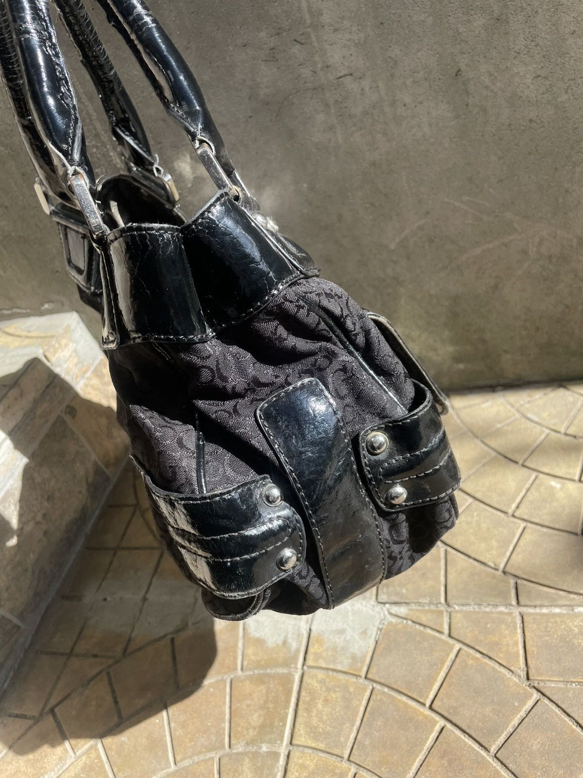 Y2k Vintage GUESS Monogram Leather Shoulder Bag Black Opium