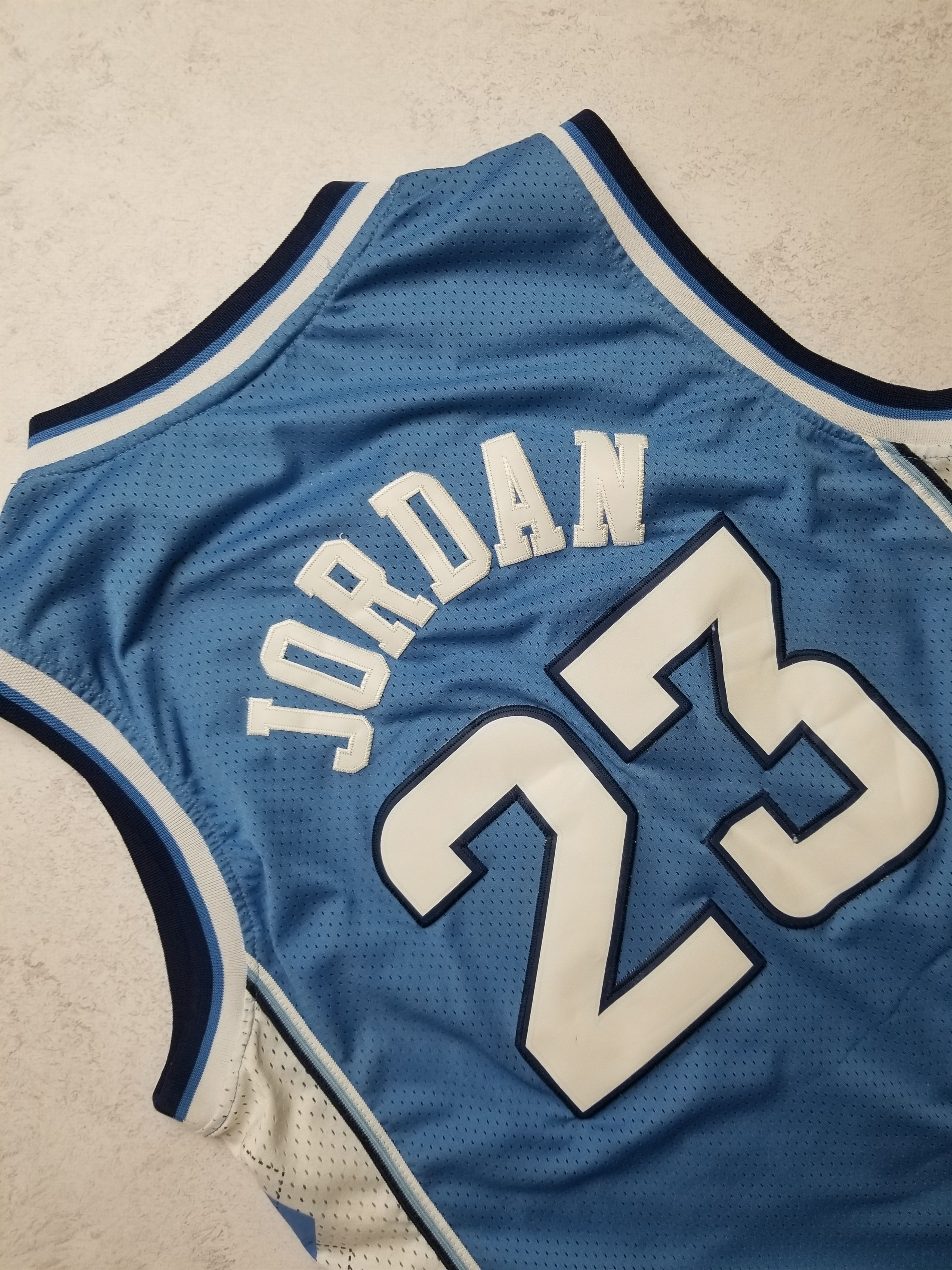 Jordan Brand Michael Jordan North Carolina Tar Heels Blue NBA Jersey Size US M / EU 48-50 / 2 - 7 Thumbnail