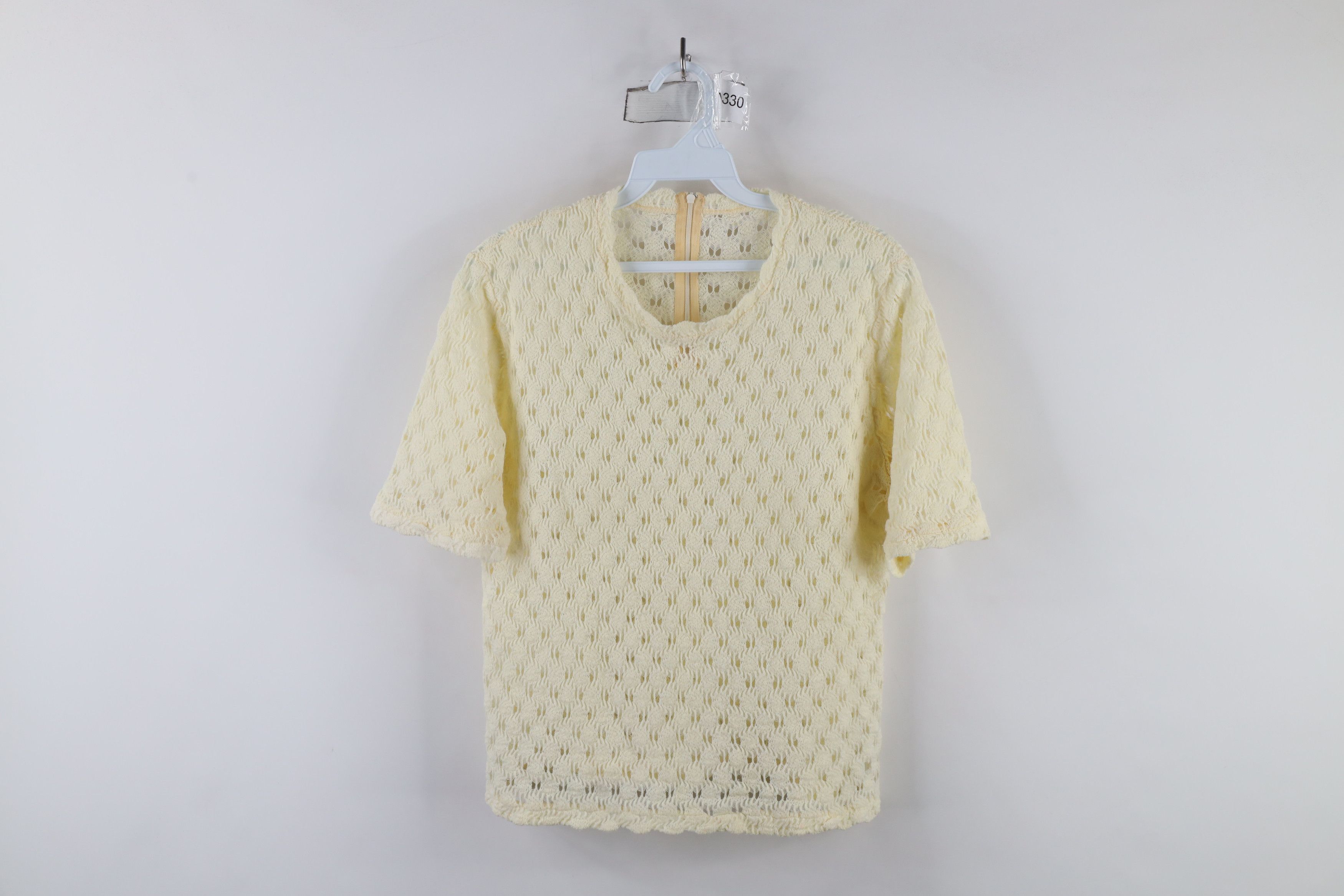 Vintage Vintage 50s 60s Streetwear Crochet Short Sleeve Sweater USA Size M / US 6-8 / IT 42-44 - 1 Thumbnail