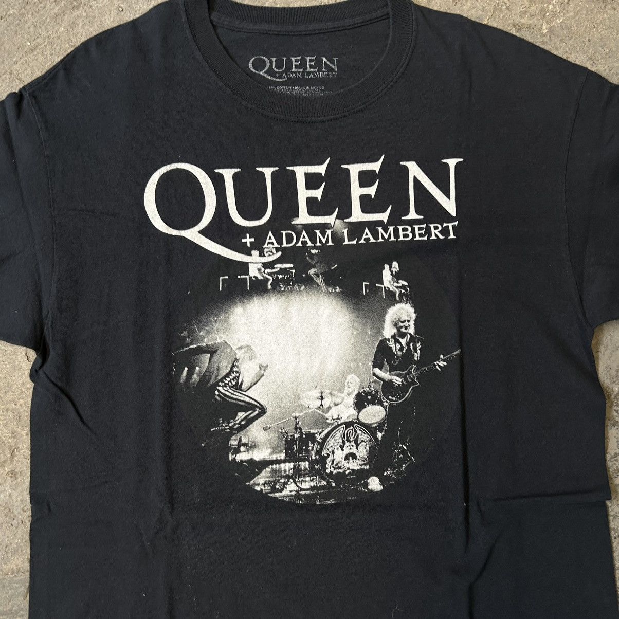 Band Tees × Vintage 2010s Queen Rhapsody Tour T-shirt Size US L / EU 52-54 / 3 - 3 Thumbnail