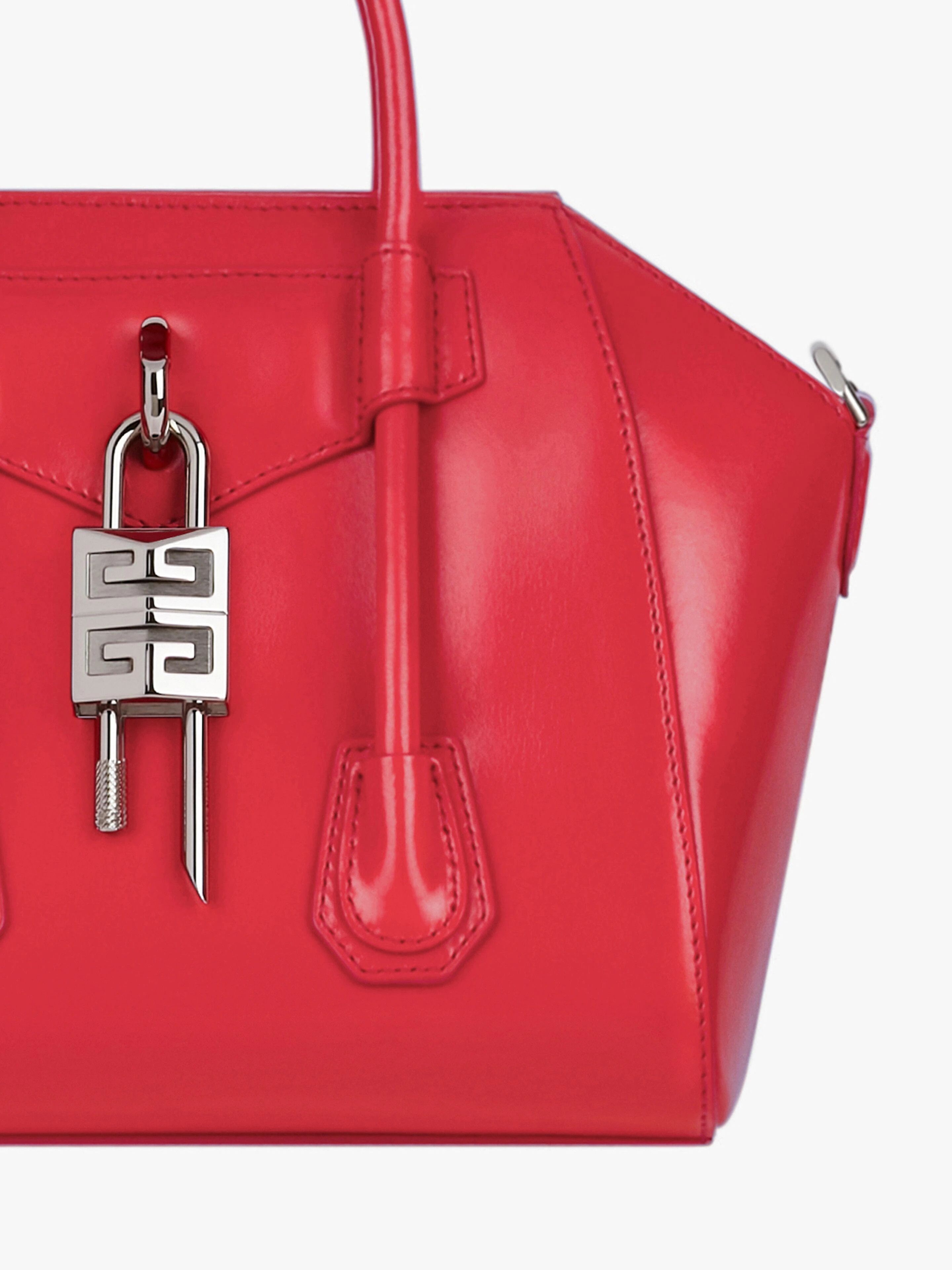 Givenchy o1w1db10925 Size: OS / Antigona Lock Mini Bag in Red Size ONE SIZE - 7 Thumbnail