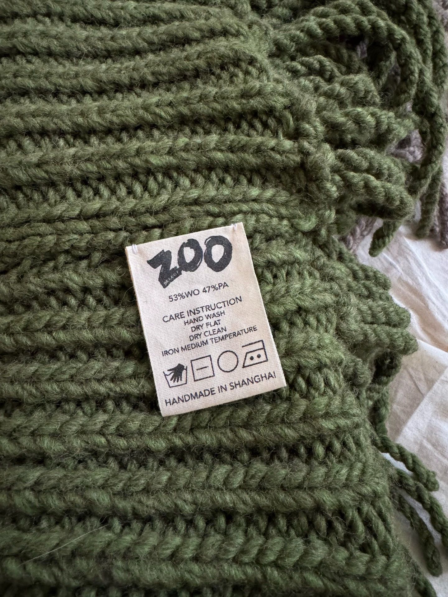 Other zooSelect Hand-Knit Bulky Fringed Cowl Snake Green Size ONE SIZE - 9 Thumbnail