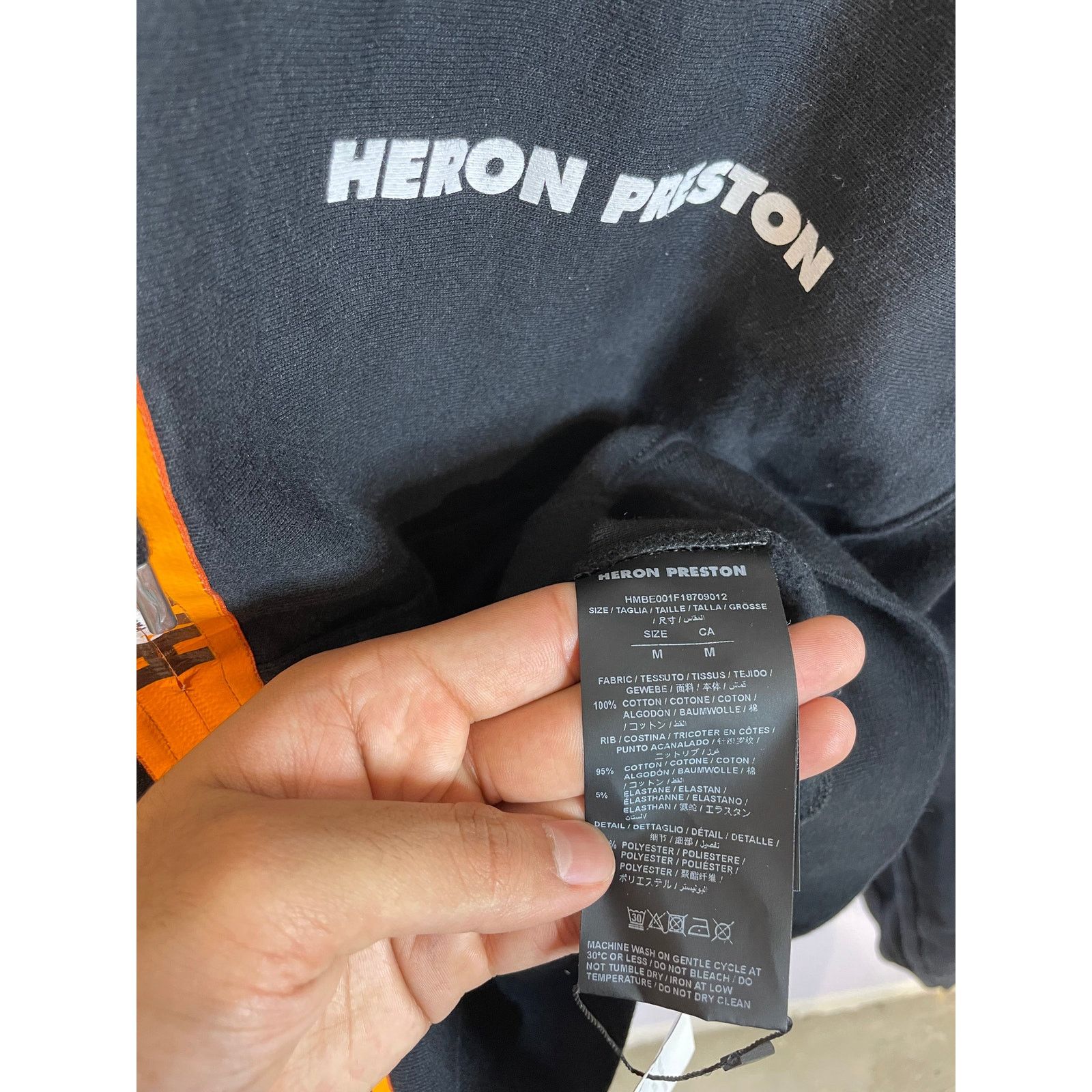 Heron Preston Heron Preston Zip Up Black Orange Used Medium Size US M / EU 48-50 / 2 - 3 Thumbnail