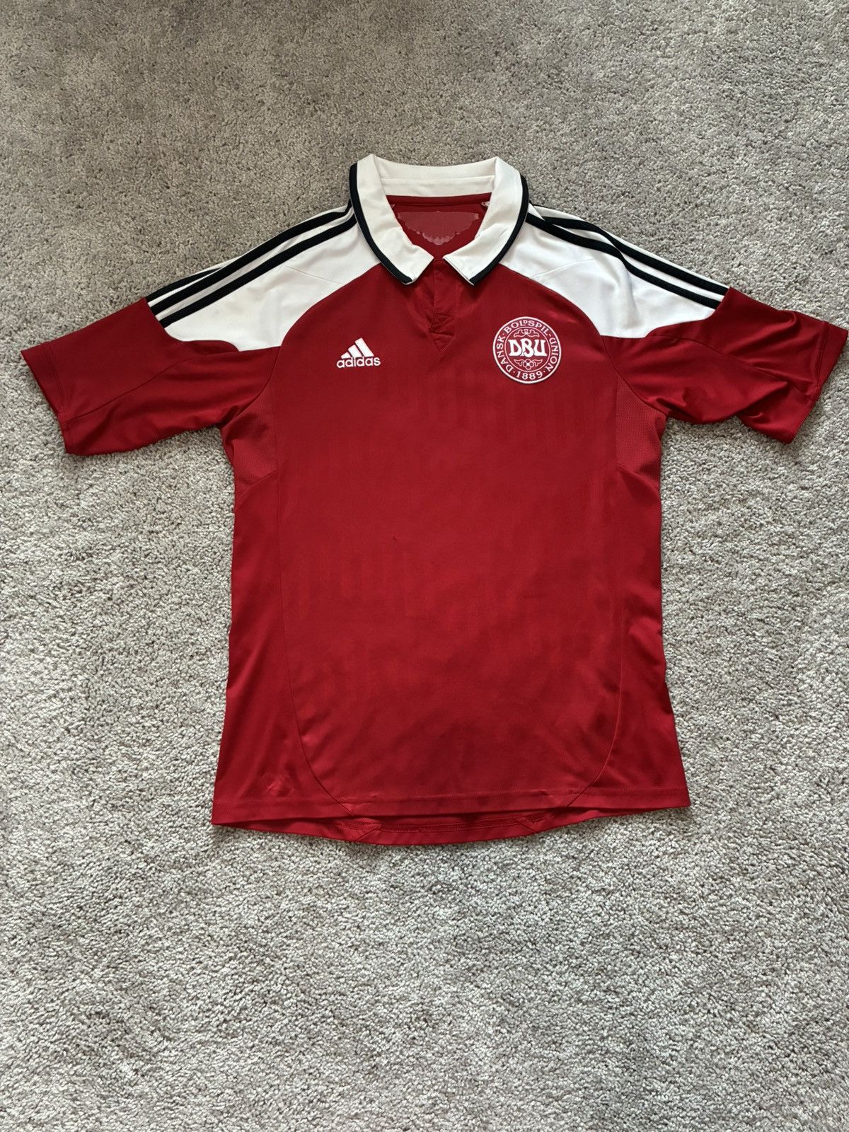 Adidas 2012 Denmark Home Jersey Size US M / EU 48-50 / 2 - 1 Thumbnail