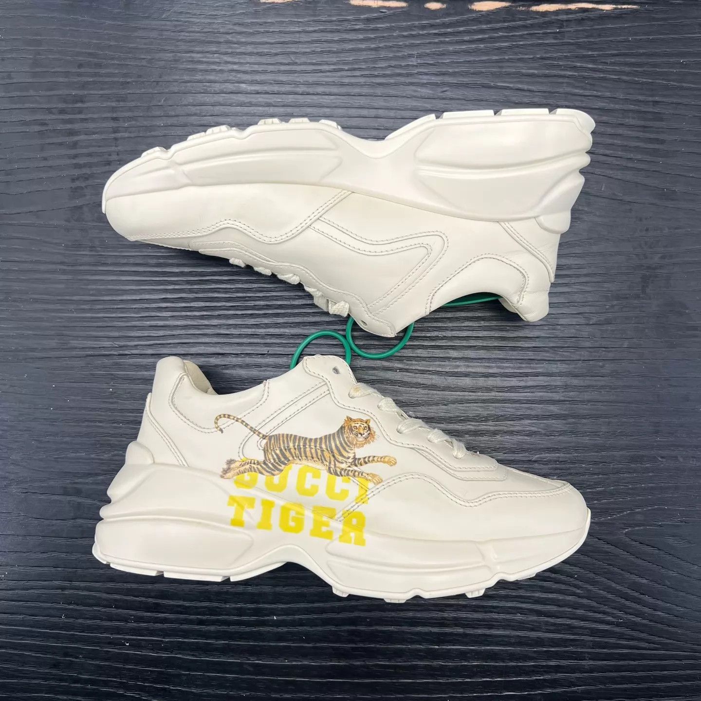 Gucci Gucci Rhyton Tiger Print Sneaker Women's 35.5 Size US 5 / IT 35 - 3 Thumbnail