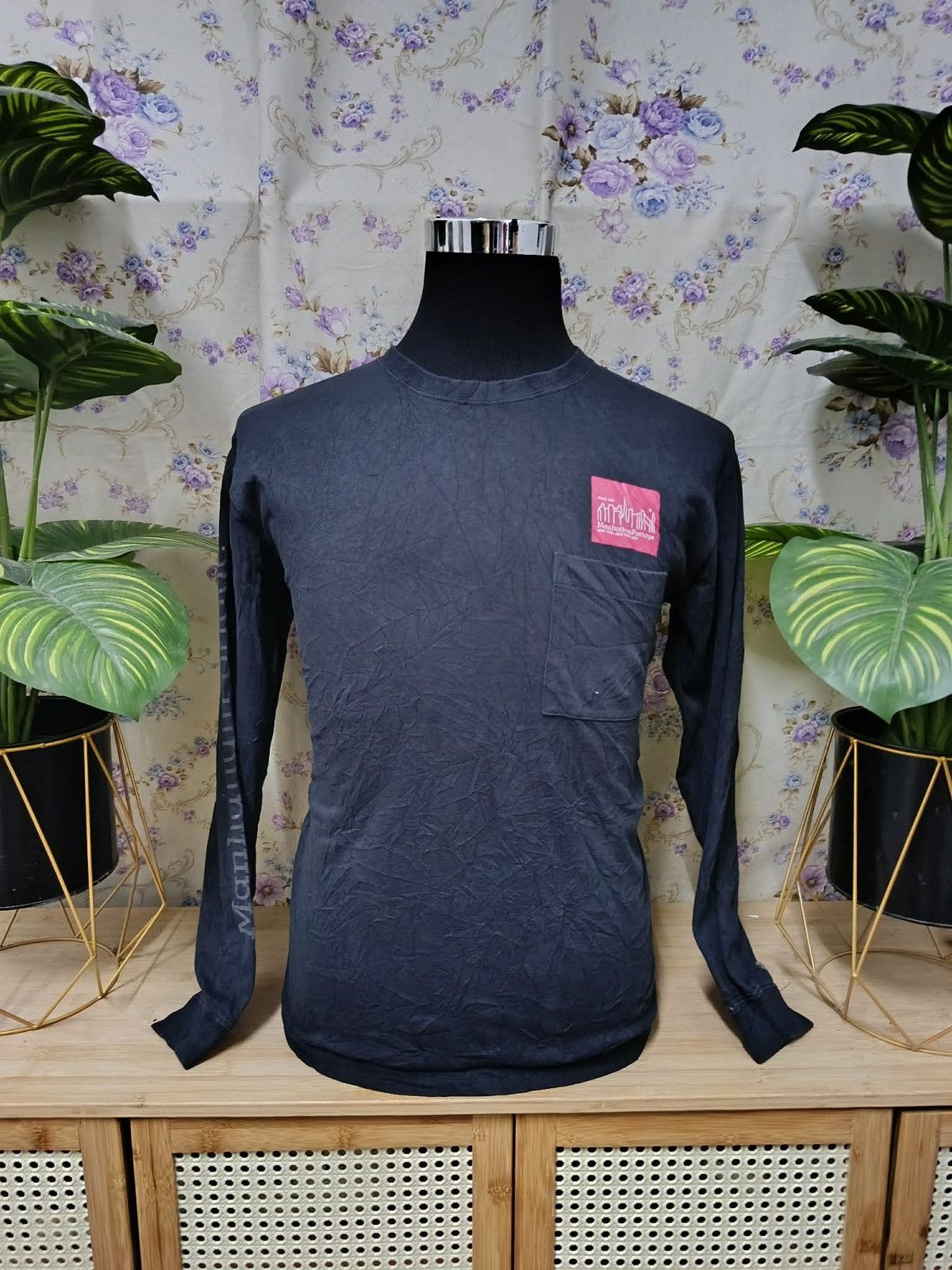 Manhattan Portage Rare Manhattan Portage long sleeve tshirt Size US S / EU 44-46 / 1 - 1 Thumbnail