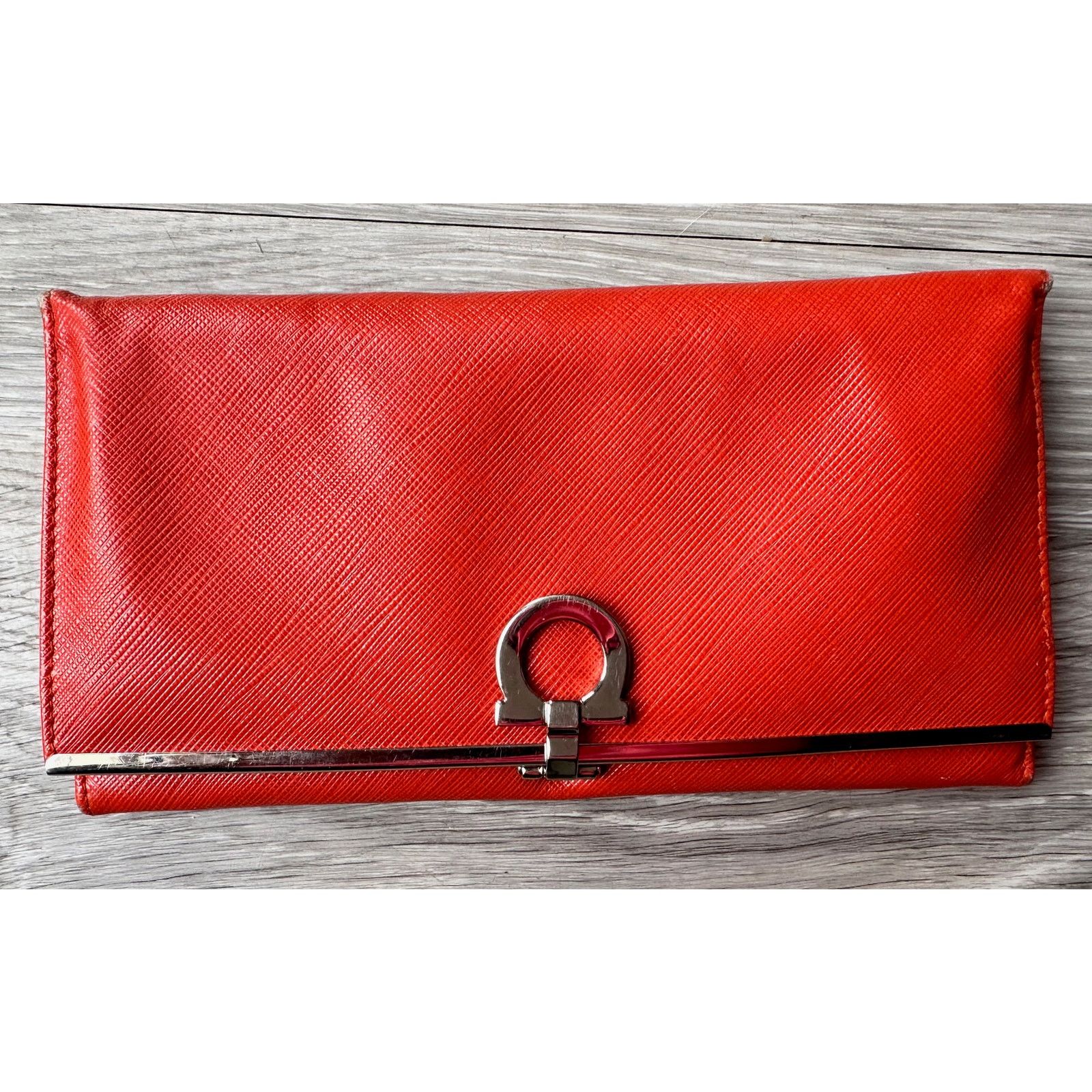 Salvatore Ferragamo Salvatore Ferragamo Pamplona Pebble Red Leather Long Wallet Size ONE SIZE - 5 Thumbnail