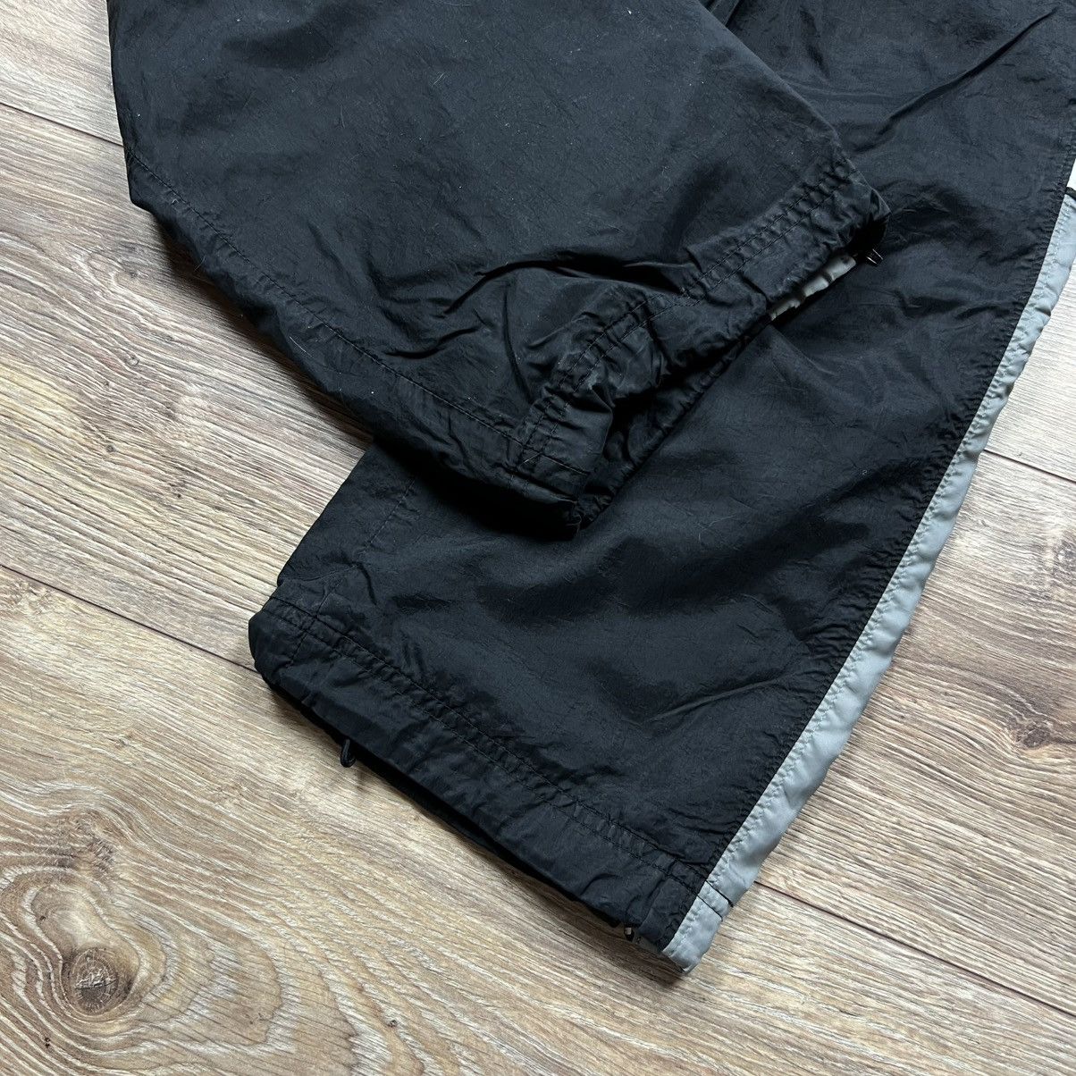 Nike 90s Nike Embroidered Logo Vintage Y2K Parachute Nylon Pants Size US 34 / EU 50 - 4 Thumbnail