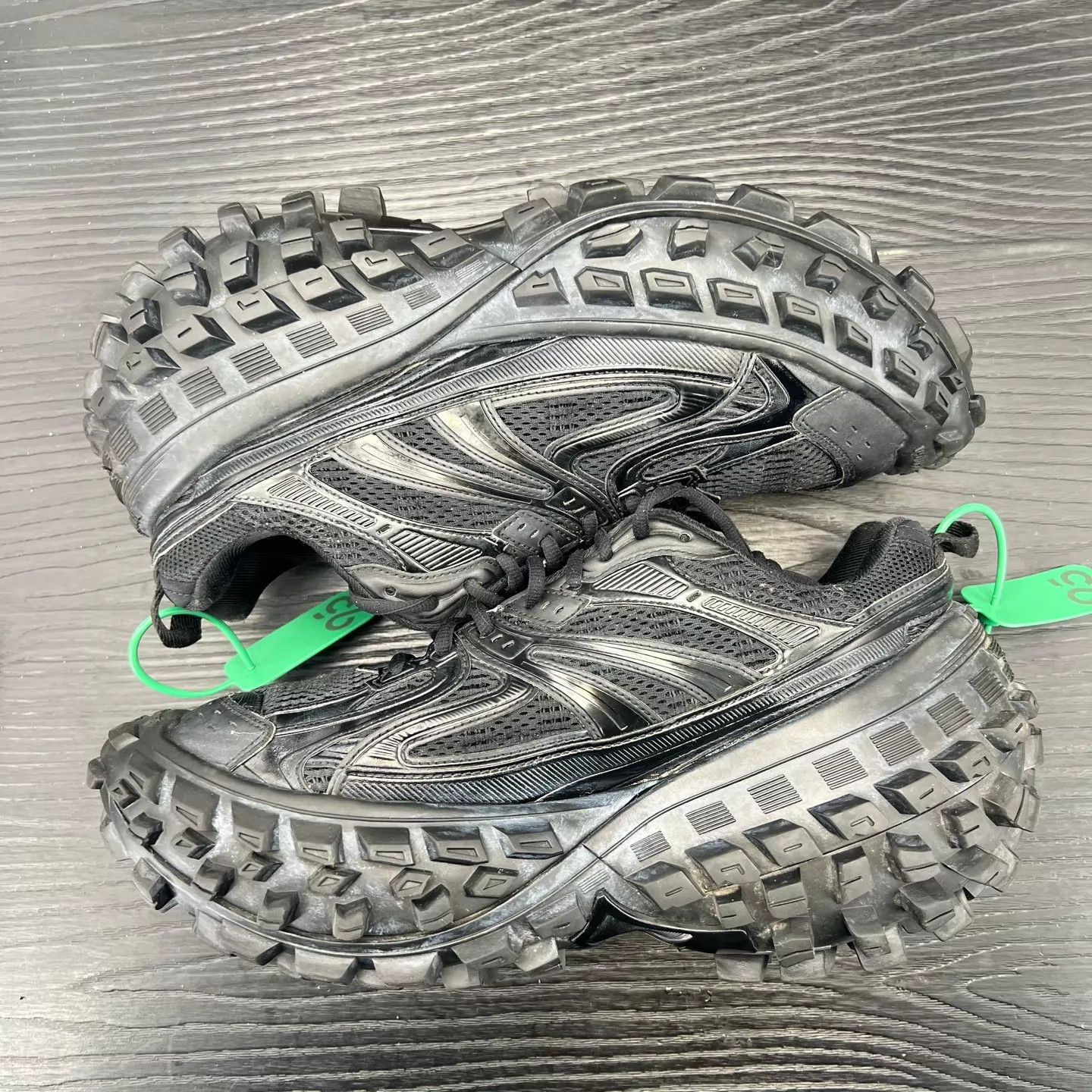 Balenciaga Balenciaga Tire Black 43 Size US 10 / EU 43 - 3 Thumbnail