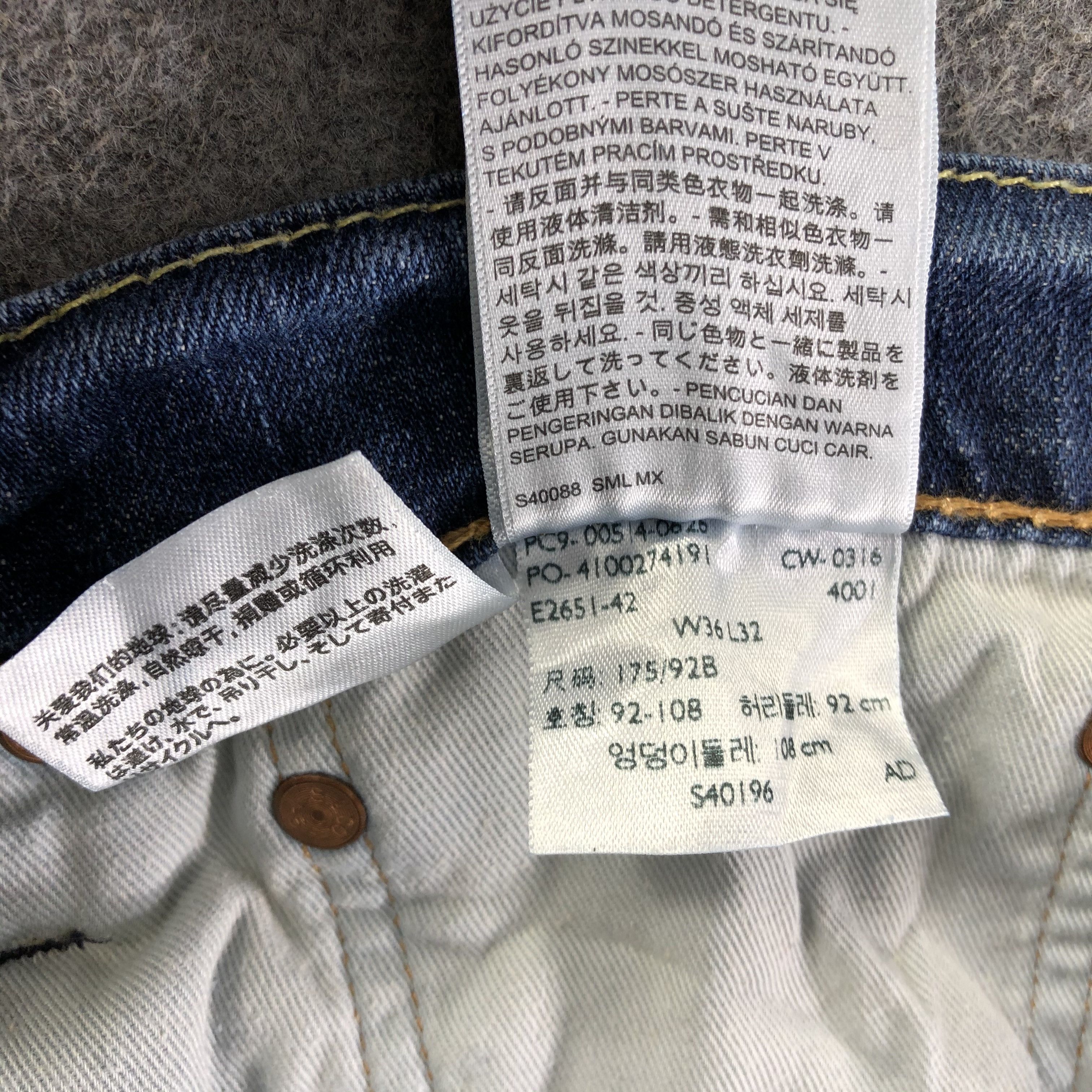 Levi's Vintage Blue Wash Levis 514 Jeans-J4330 Size US 35 - 12 Thumbnail